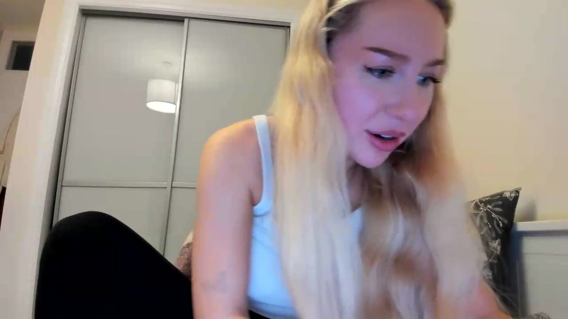 Gallery image thumbnail from British_Cutie's myfreecams stream on, 08/31/2026, 18:49 image 18 of 20