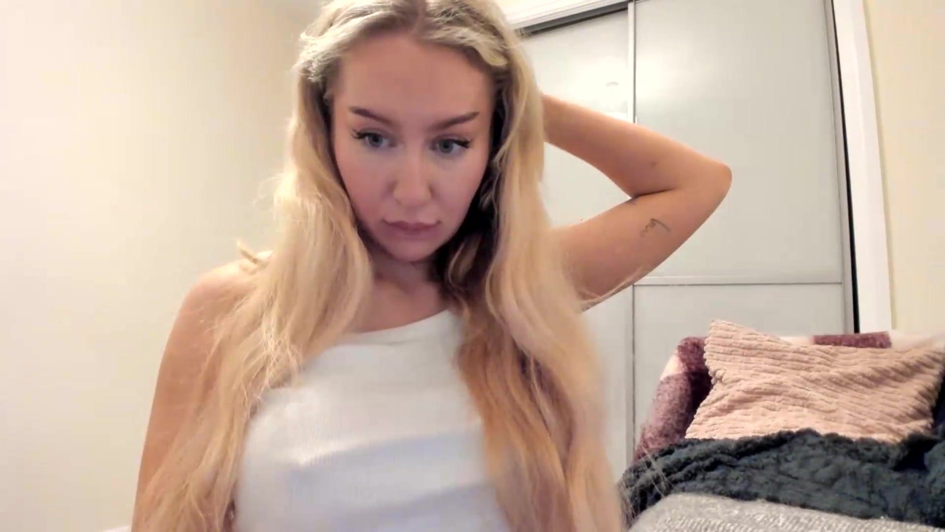 Gallery image thumbnail from British_Cutie's myfreecams stream on, 08/31/2026, 19:31 image 5 of 20