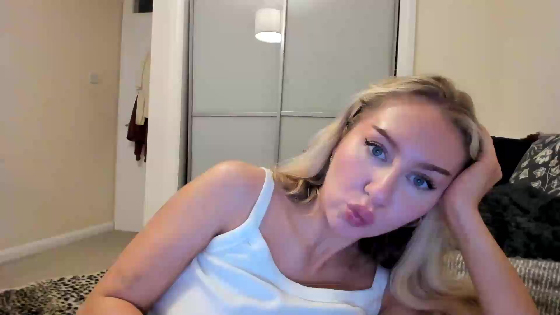 Gallery image thumbnail from British_Cutie's myfreecams stream on, 08/31/2026, 19:31 image 6 of 20
