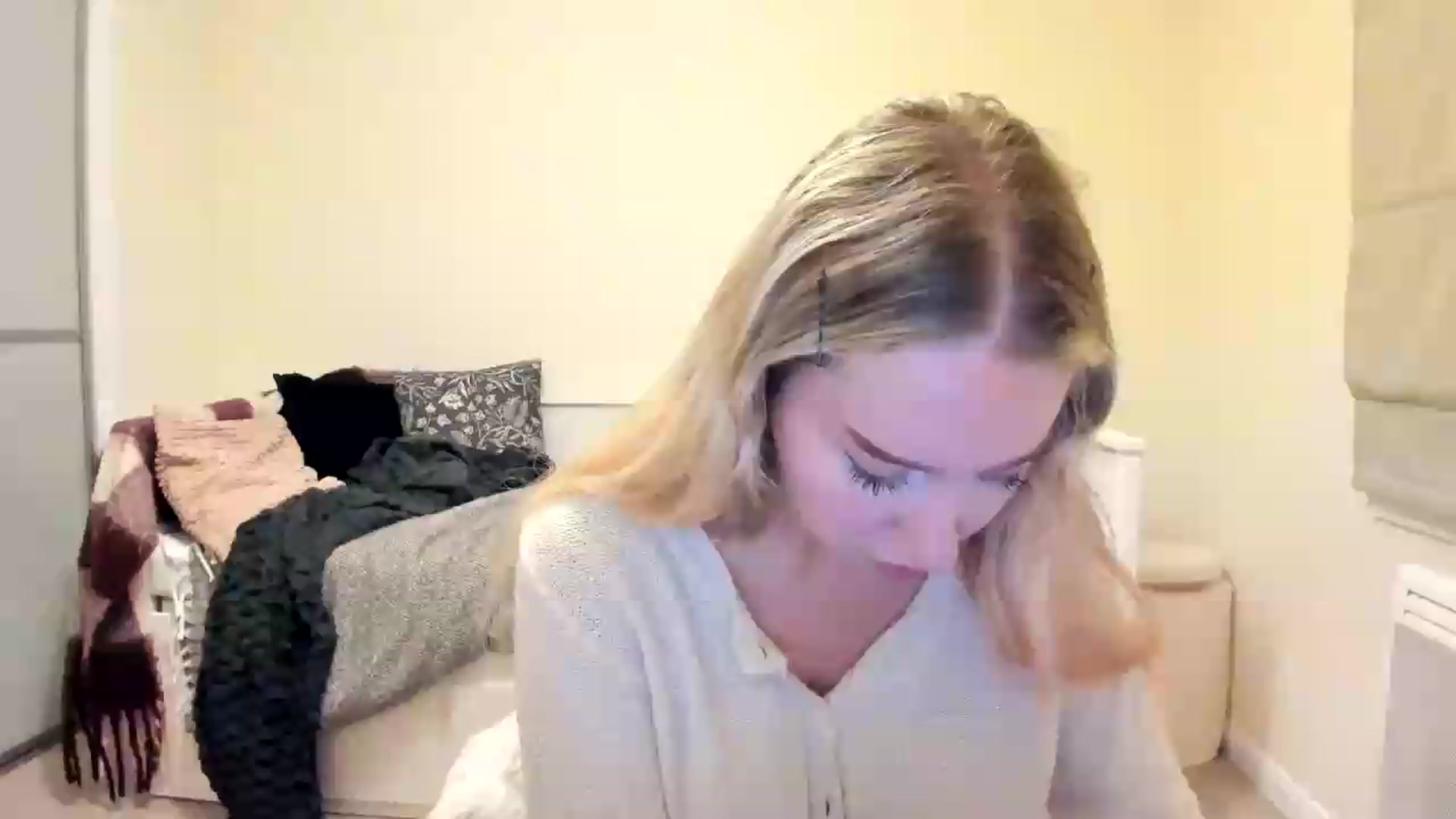Gallery image thumbnail from British_Cutie's myfreecams stream on, 08/31/2026, 20:09 image 14 of 20