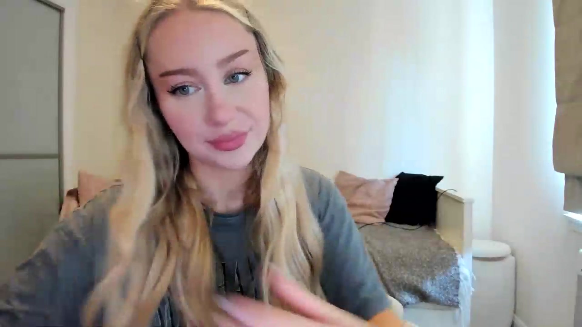 Gallery image thumbnail from British_Cutie's myfreecams stream on, 09/03/2026, 11:27 image 4 of 20