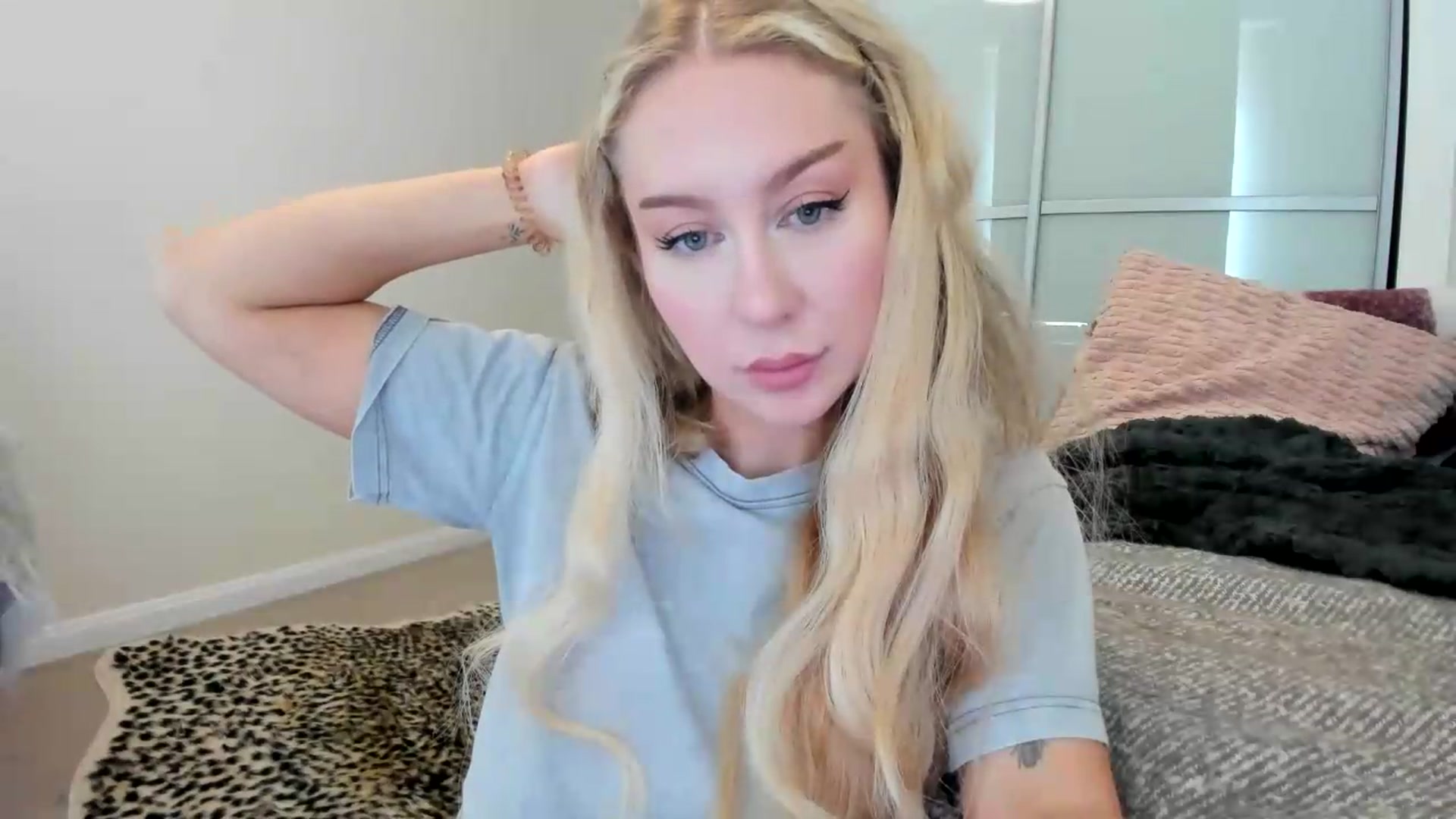 Gallery image thumbnail from British_Cutie's myfreecams stream on, 09/03/2026, 13:33 image 12 of 20