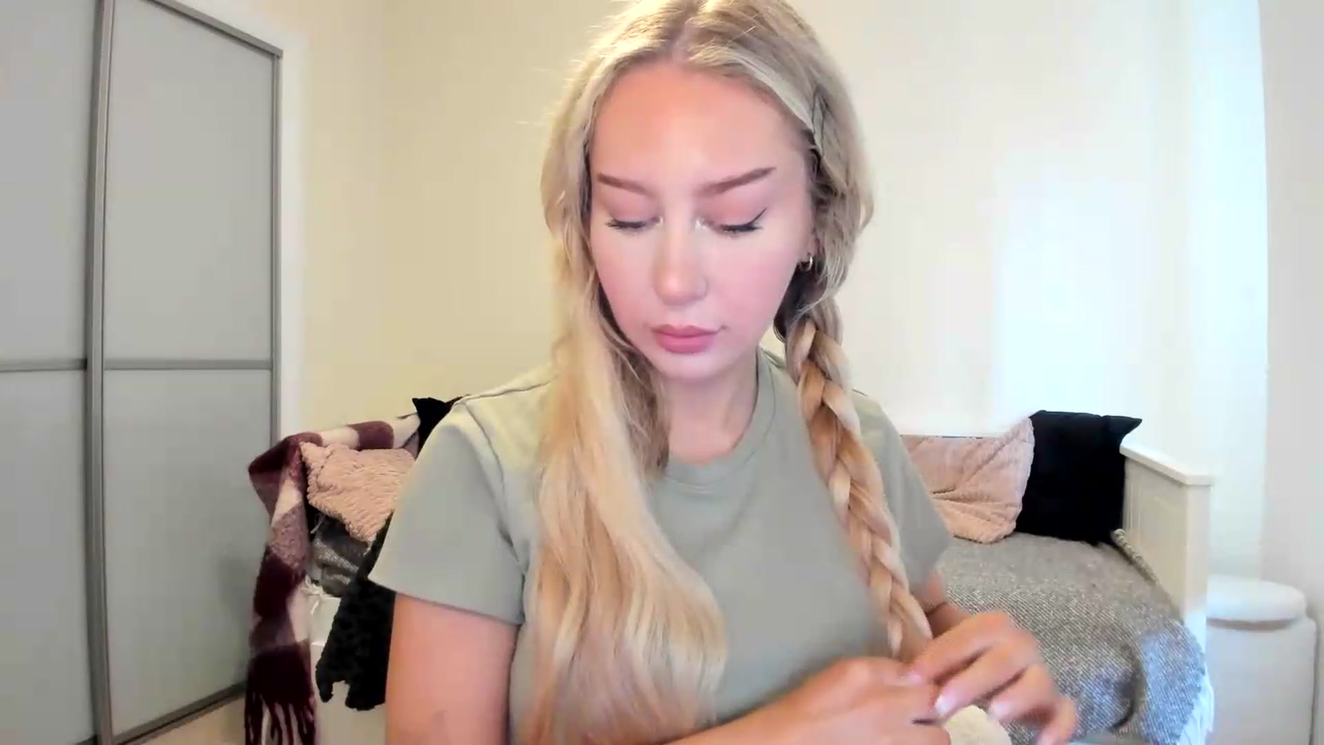 Gallery image thumbnail from British_Cutie's myfreecams stream on, 09/04/2026, 10:18 image 8 of 20