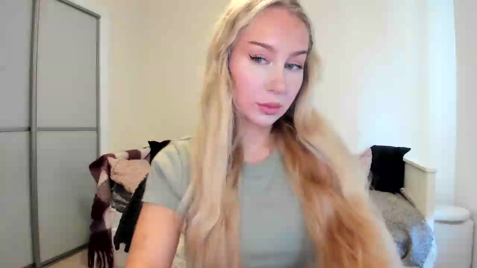 Gallery image thumbnail from British_Cutie's myfreecams stream on, 09/04/2026, 10:18 image 6 of 20