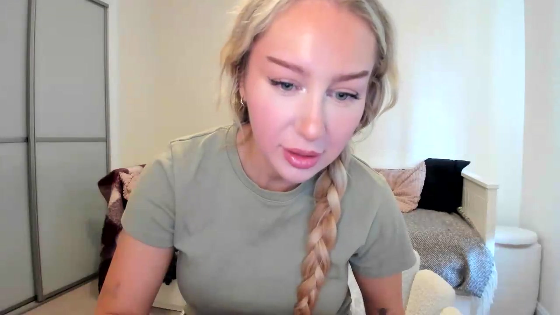 Gallery image thumbnail from British_Cutie's myfreecams stream on, 09/04/2026, 11:24 image 5 of 20