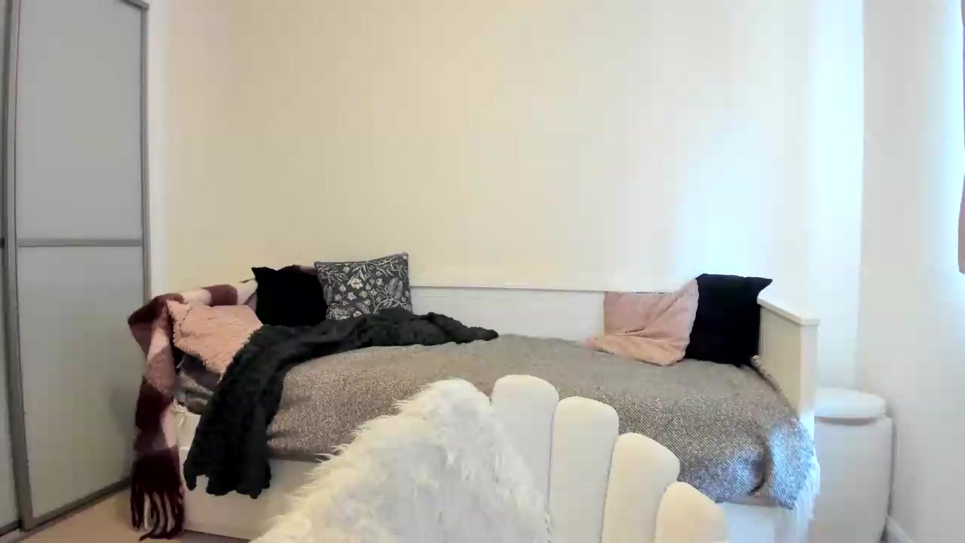 Gallery image thumbnail from British_Cutie's myfreecams stream on, 09/04/2026, 11:24 image 2 of 20