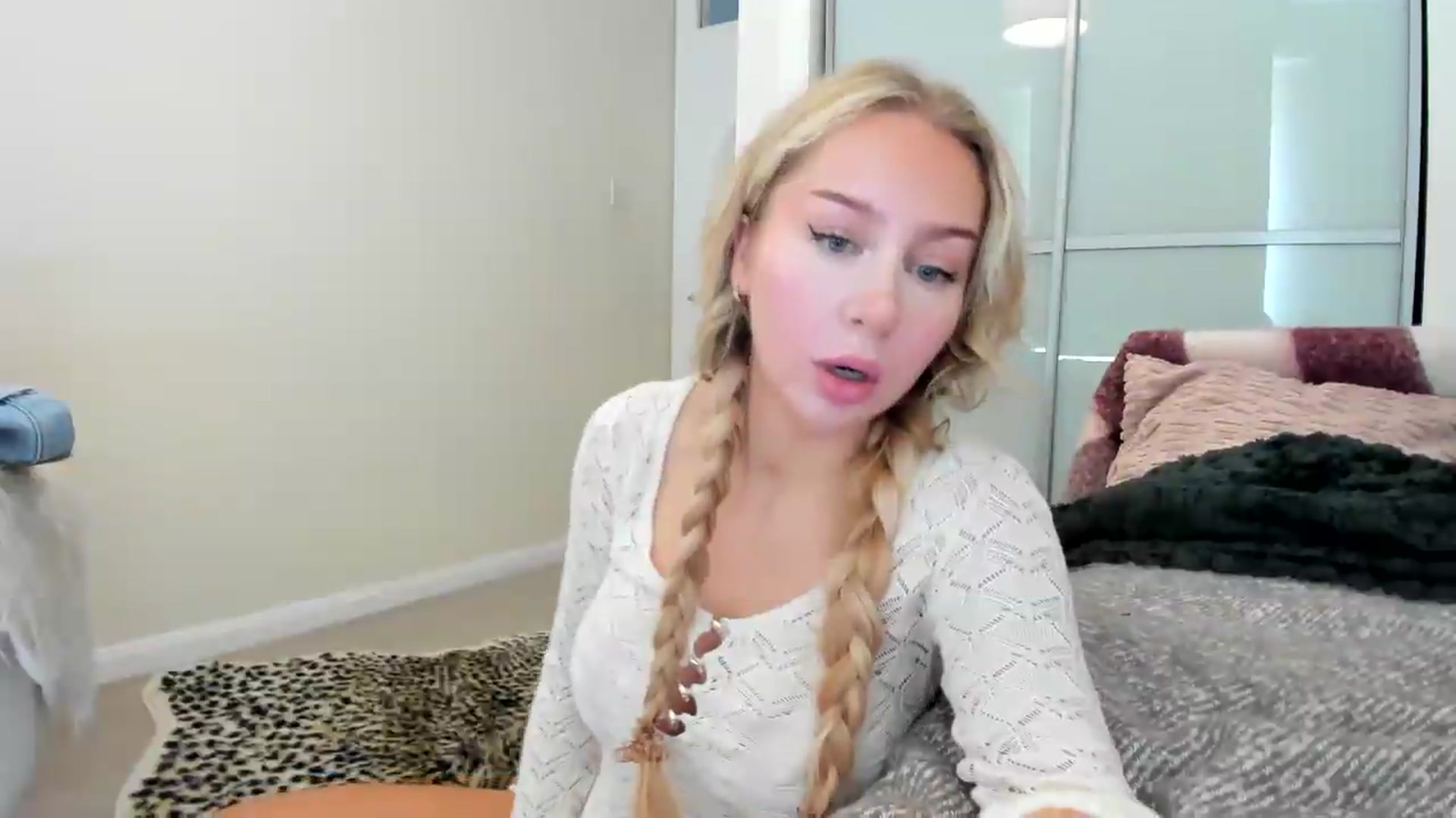 Gallery image thumbnail from British_Cutie's myfreecams stream on, 09/04/2026, 11:36 image 15 of 20