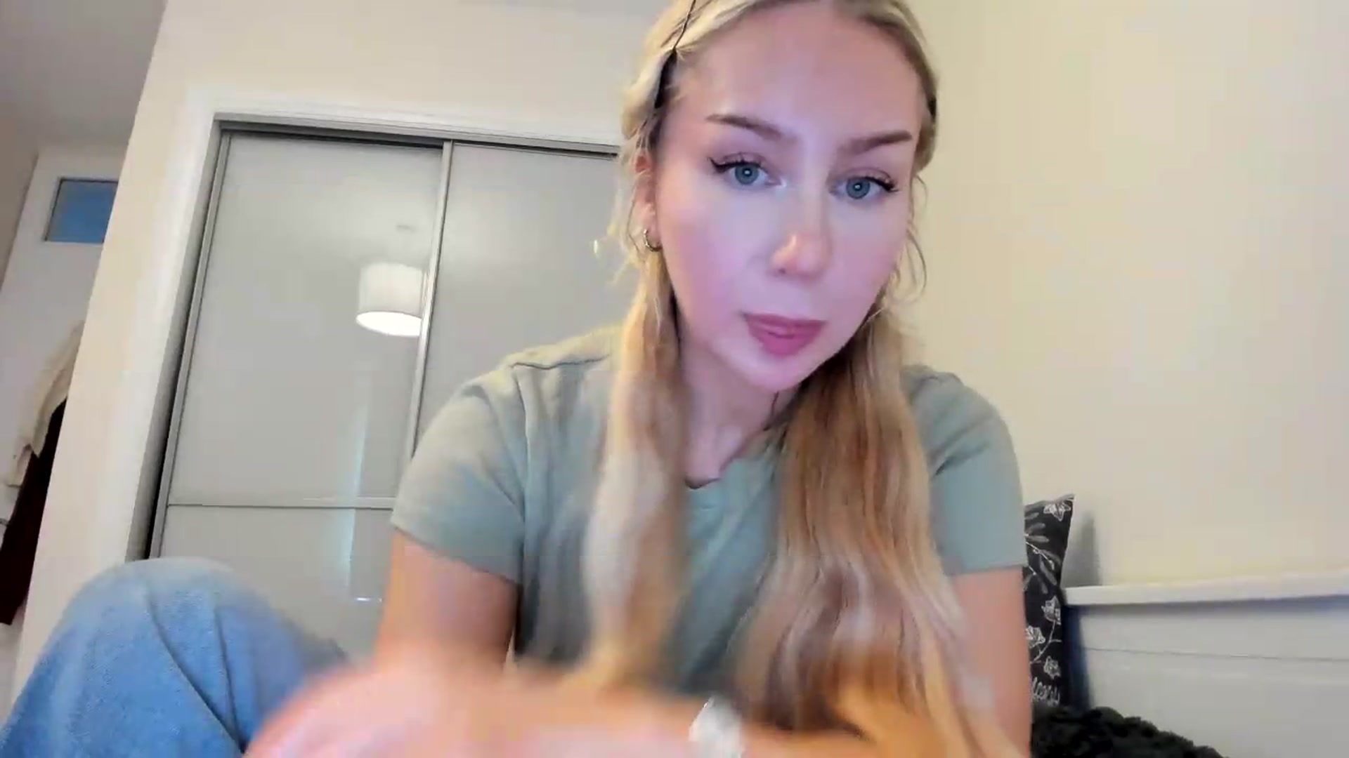 Gallery image thumbnail from British_Cutie's myfreecams stream on, 09/04/2026, 15:02 image 6 of 20