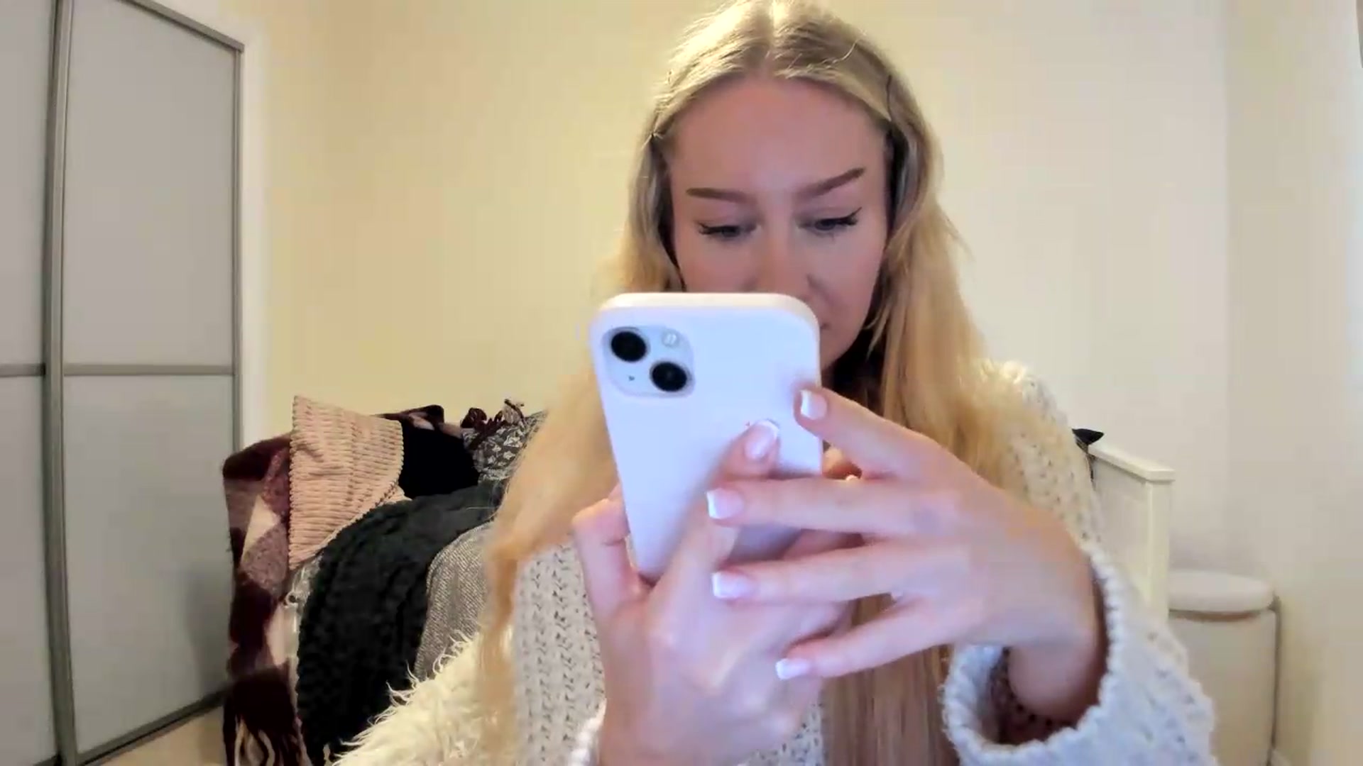 Gallery image thumbnail from British_Cutie's myfreecams stream on, 09/07/2026, 17:54 image 2 of 20