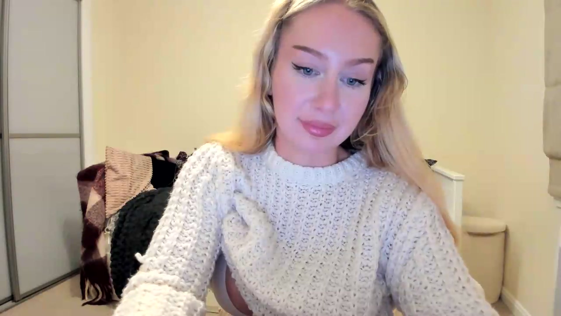 Gallery image thumbnail from British_Cutie's myfreecams stream on, 09/07/2026, 20:53 image 15 of 20