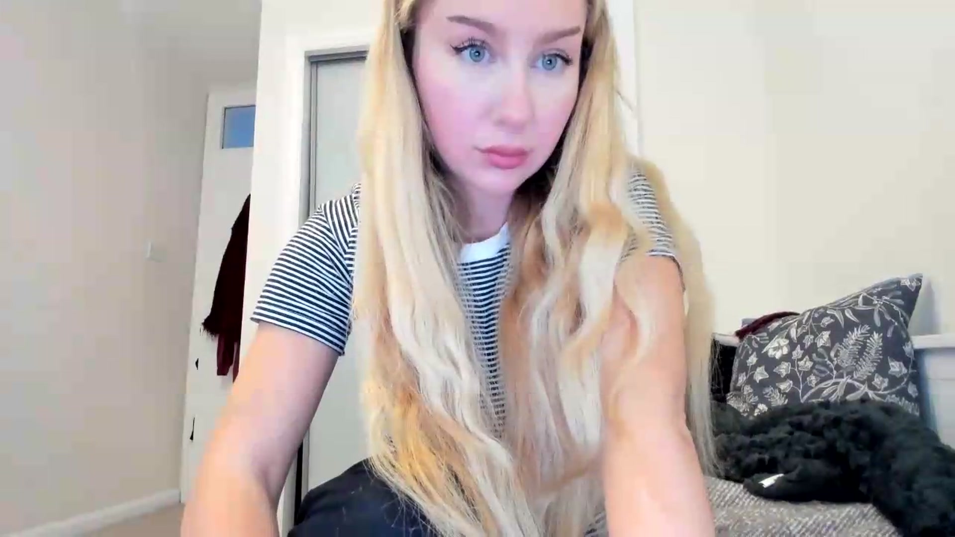 Gallery image thumbnail from British_Cutie's myfreecams stream on, 09/08/2026, 14:55 image 17 of 20