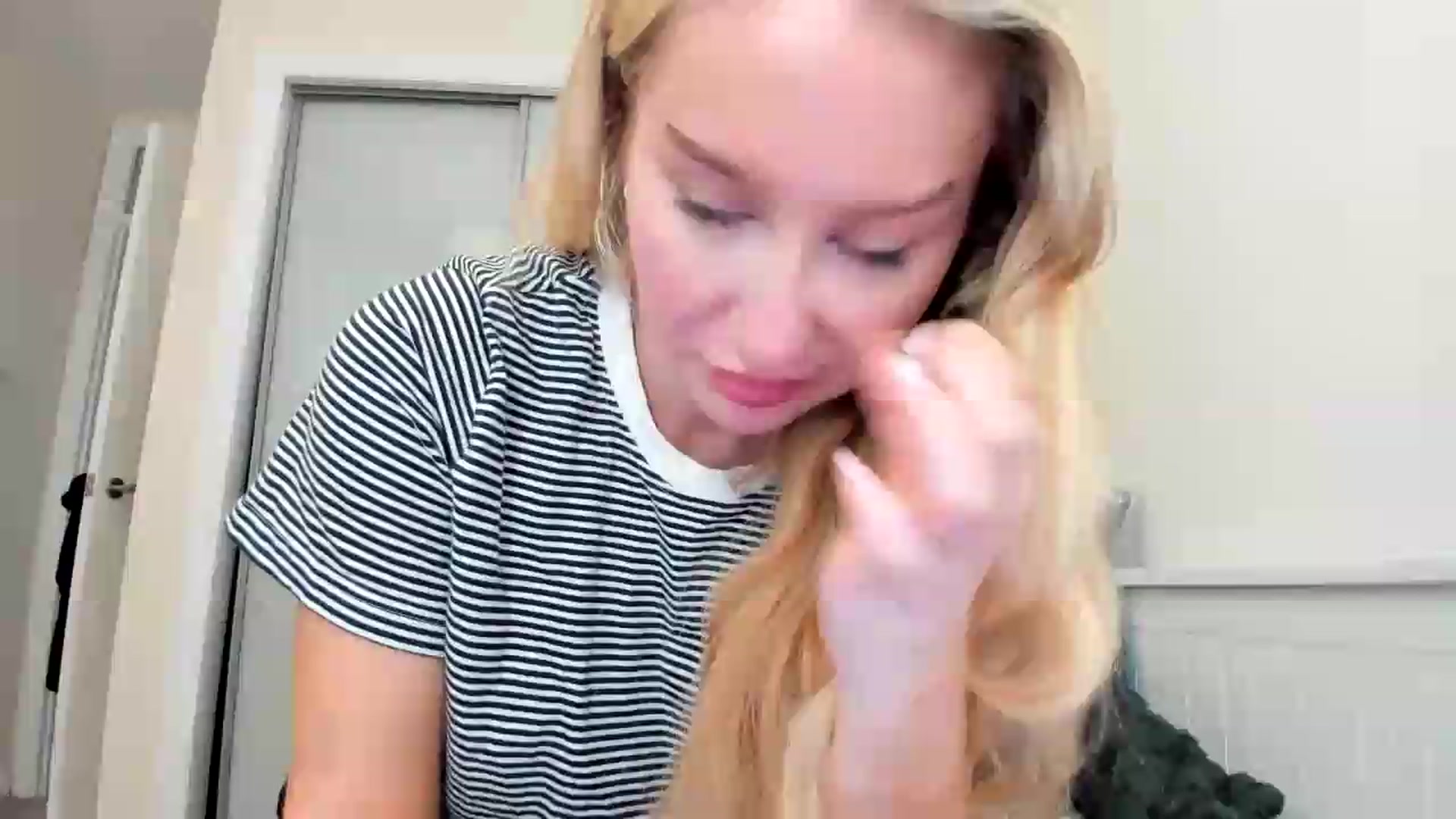 Gallery image thumbnail from British_Cutie's myfreecams stream on, 09/08/2026, 14:55 image 12 of 20