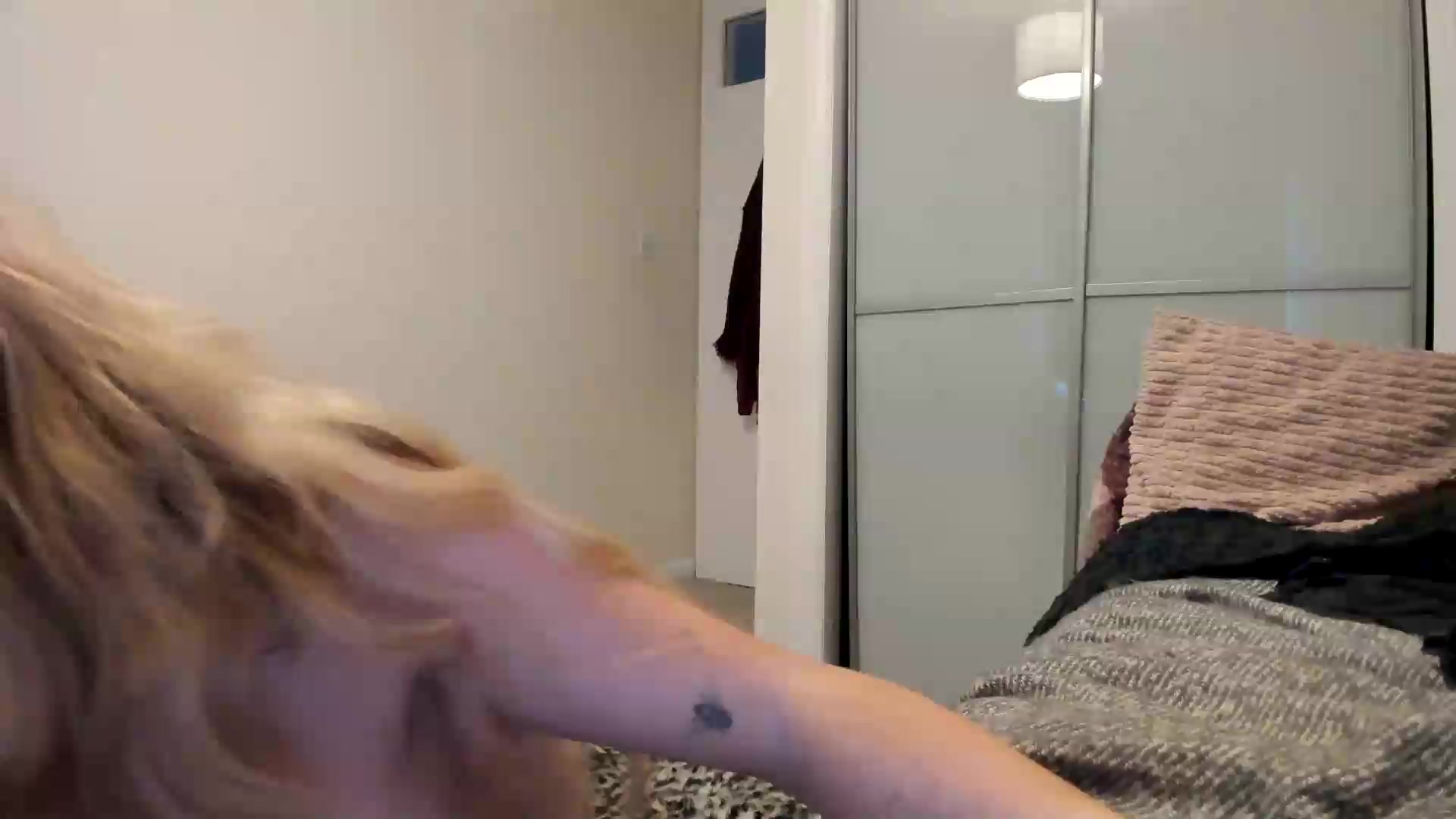 Gallery image thumbnail from British_Cutie's myfreecams stream on, 09/08/2026, 17:52 image 6 of 20