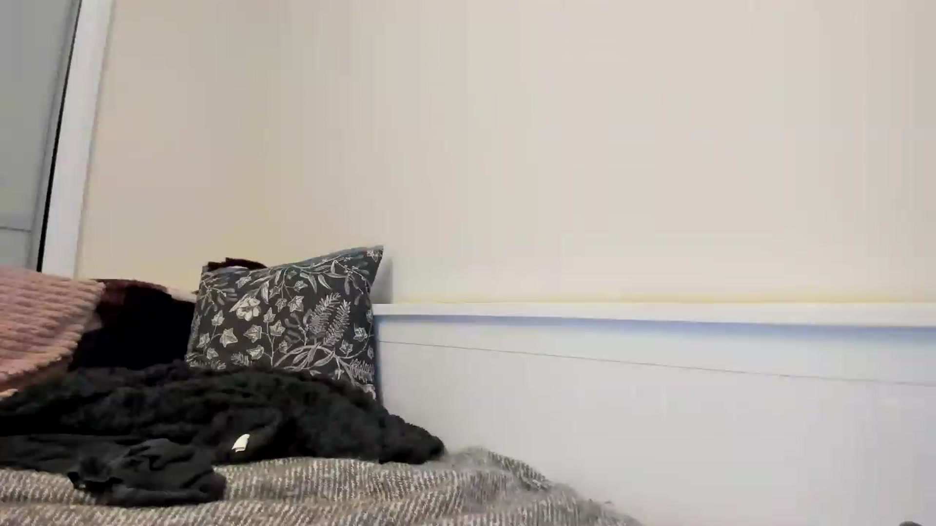 Gallery image thumbnail from British_Cutie's myfreecams stream on, 09/08/2026, 17:52 image 16 of 20