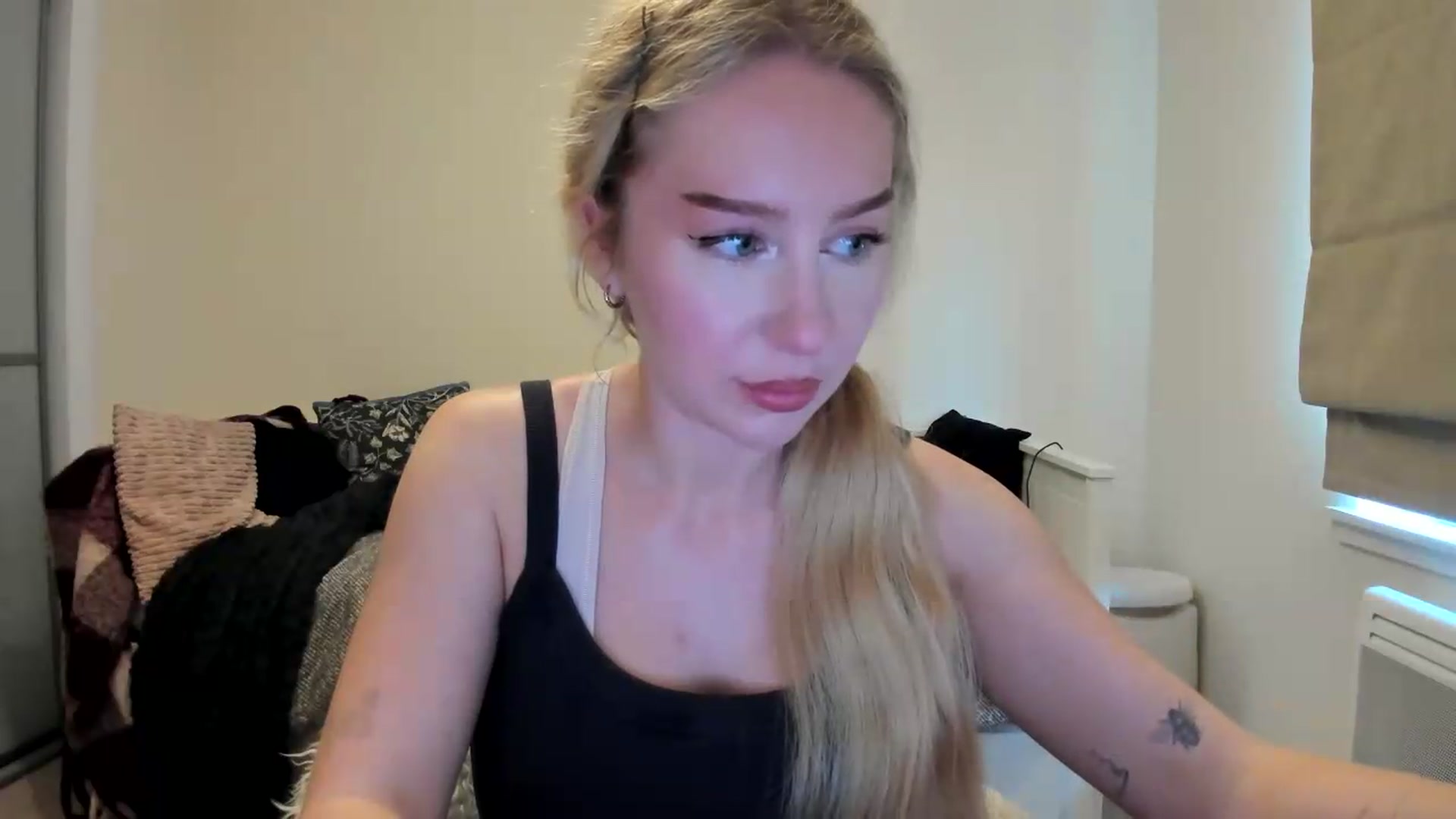 Gallery image thumbnail from British_Cutie's myfreecams stream on, 09/10/2026, 17:00 image 12 of 20