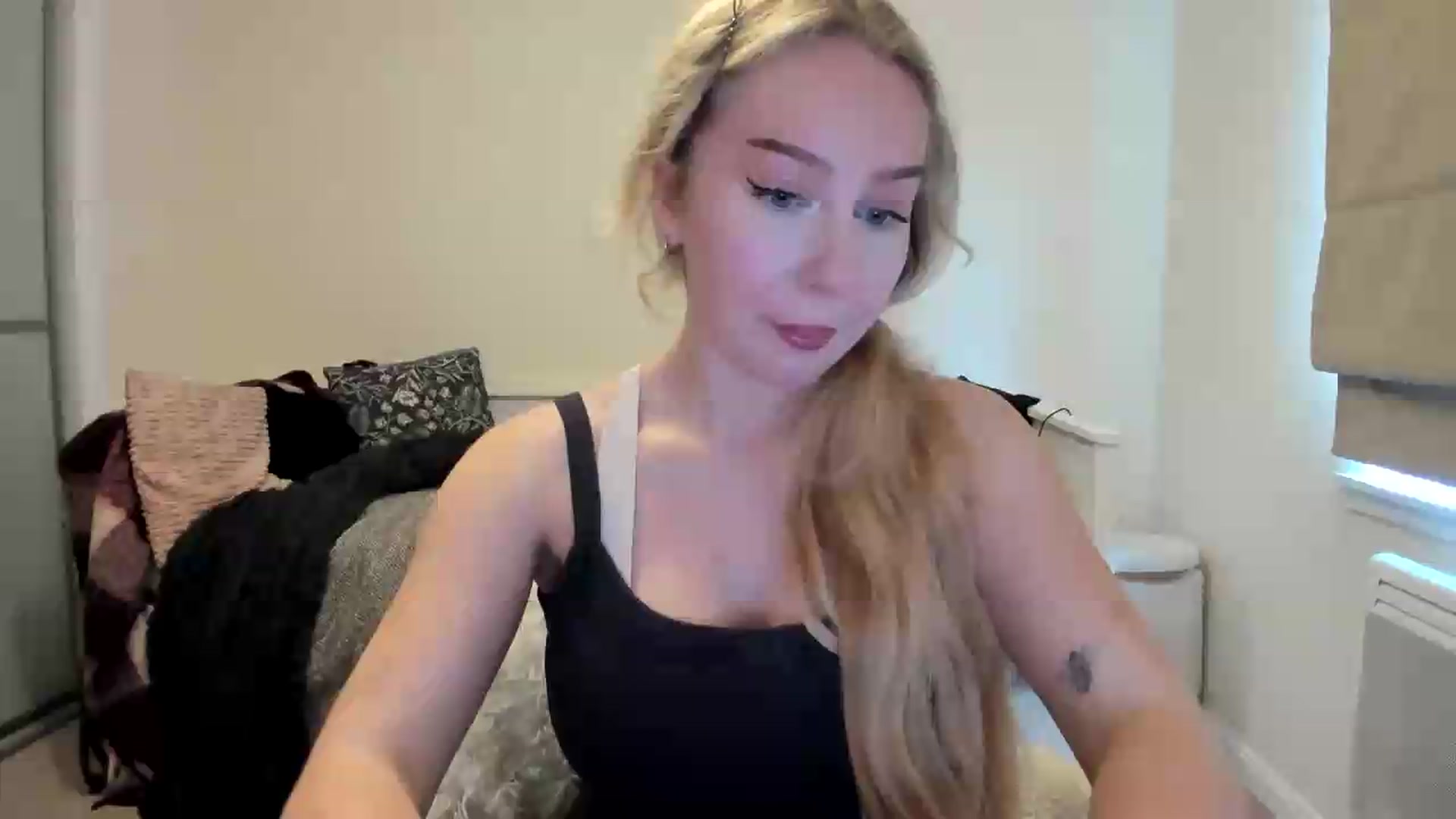 Gallery image thumbnail from British_Cutie's myfreecams stream on, 09/10/2026, 17:00 image 1 of 20
