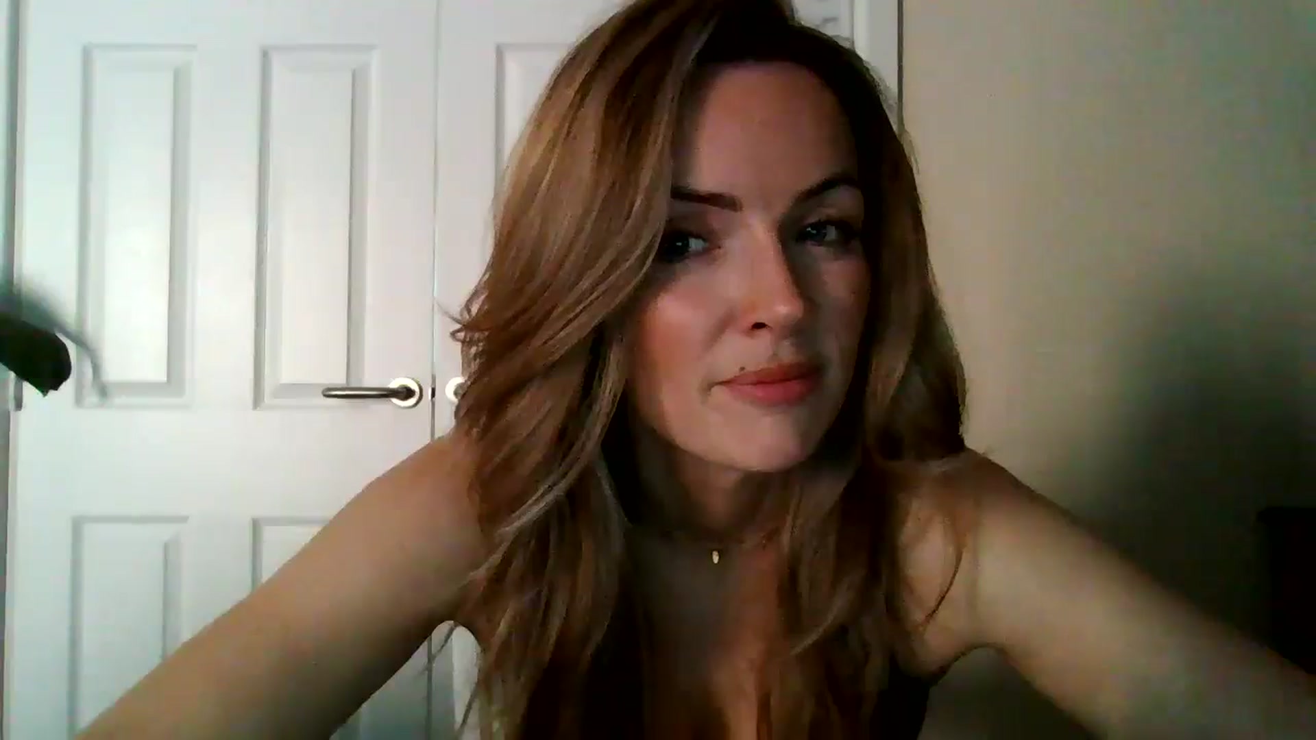 Gallery image thumbnail from British_chick's myfreecams stream on, 06/05/2024, 14:40 image 17 of 20