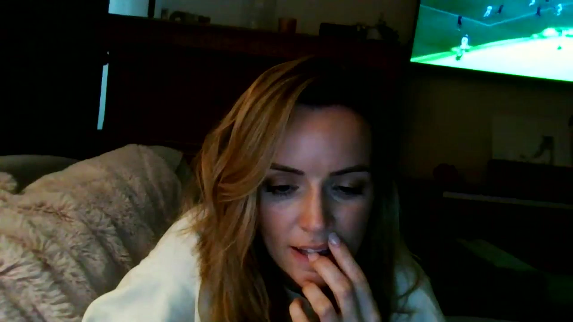 Gallery image thumbnail from British_chick's myfreecams stream on, 06/19/2024, 15:04 image 19 of 20