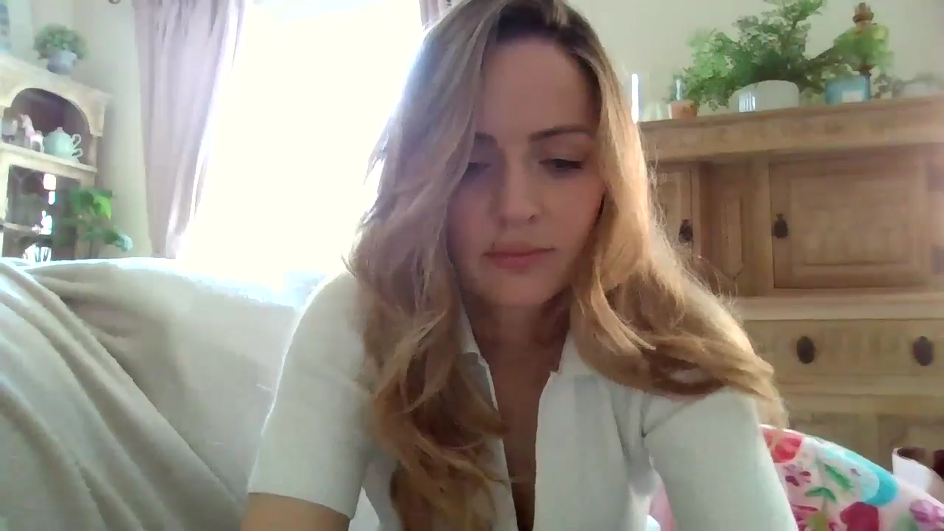 Gallery image thumbnail from British_chick's myfreecams stream on, 06/25/2024, 15:07 image 14 of 20