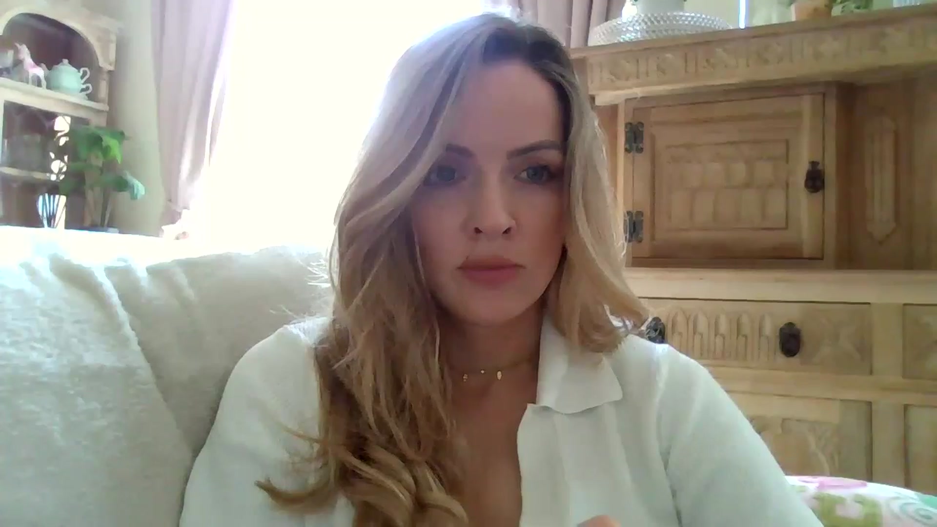 Gallery image thumbnail from British_chick's myfreecams stream on, 06/25/2024, 15:07 image 6 of 20