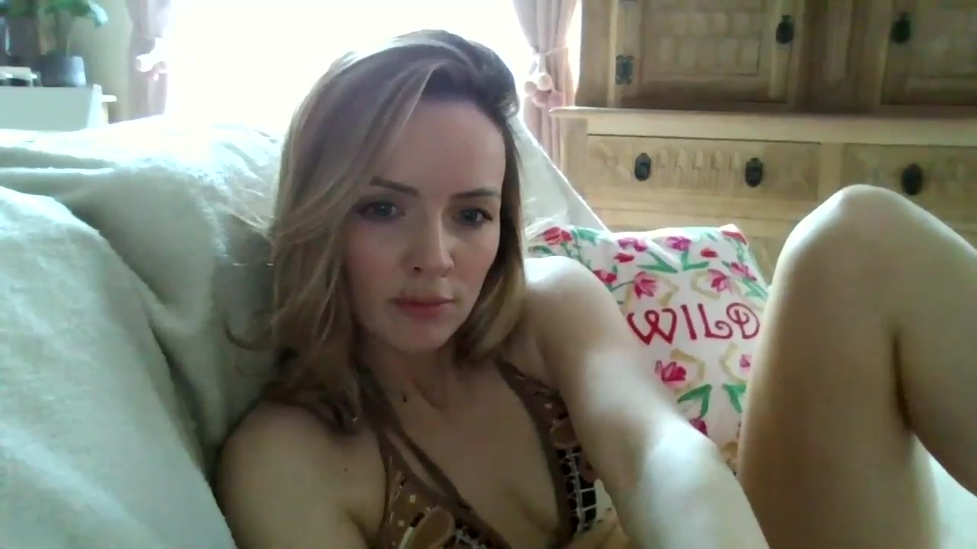 Gallery image thumbnail from British_chick's myfreecams stream on, 06/25/2024, 16:01 image 9 of 20
