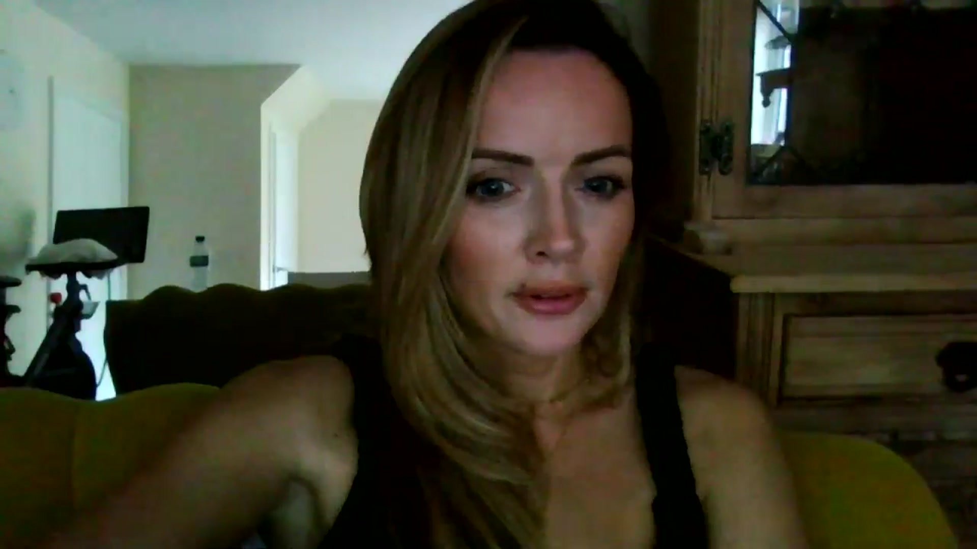 Gallery image thumbnail from British_chick's myfreecams stream on, 07/25/2024, 15:09 image 7 of 20
