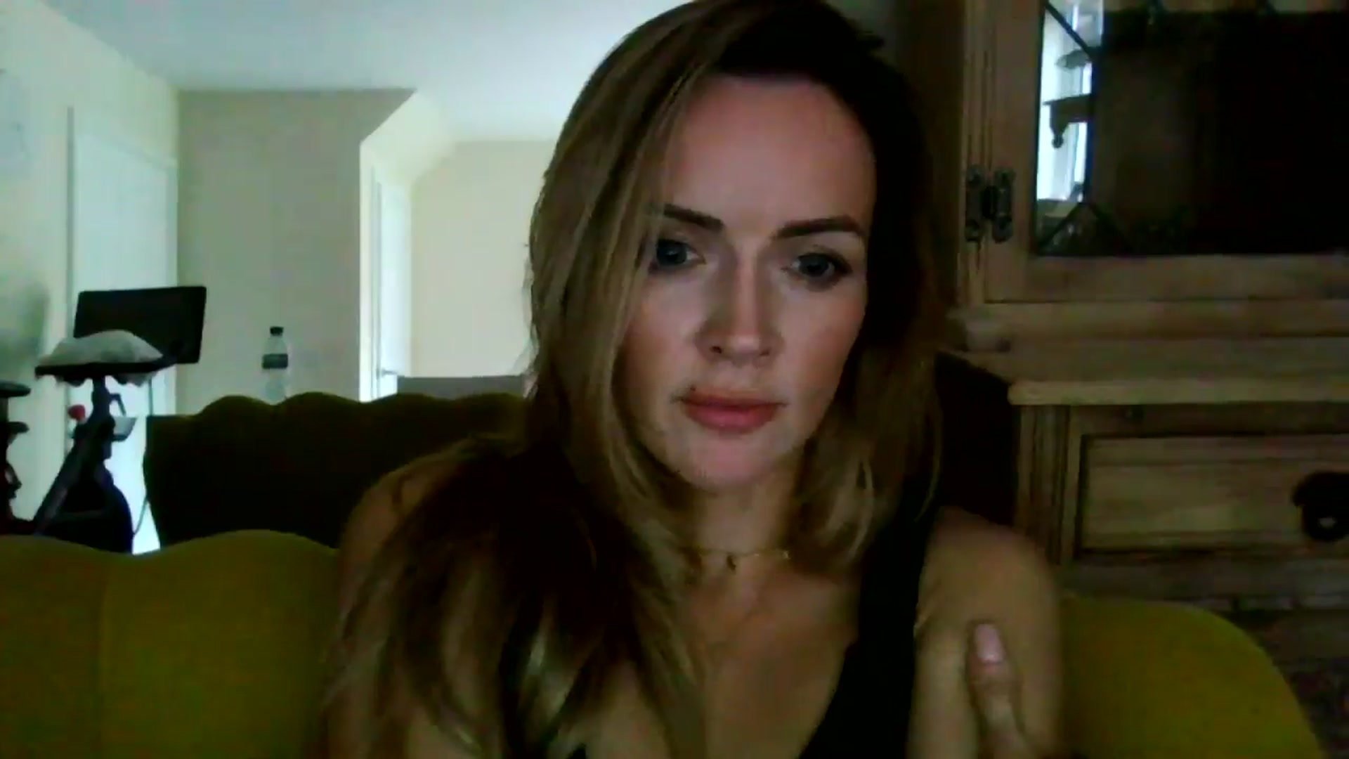 Gallery image thumbnail from British_chick's myfreecams stream on, 07/25/2024, 15:09 image 8 of 20