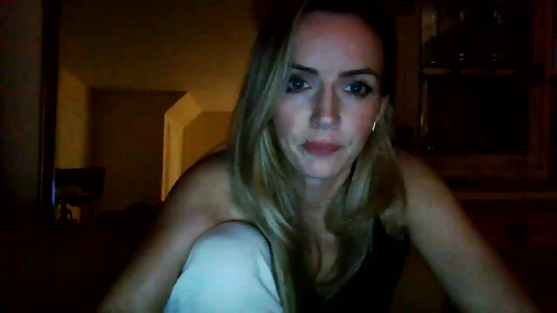 Gallery image thumbnail from British_chick's myfreecams stream on, 07/25/2024, 22:46 image 16 of 20