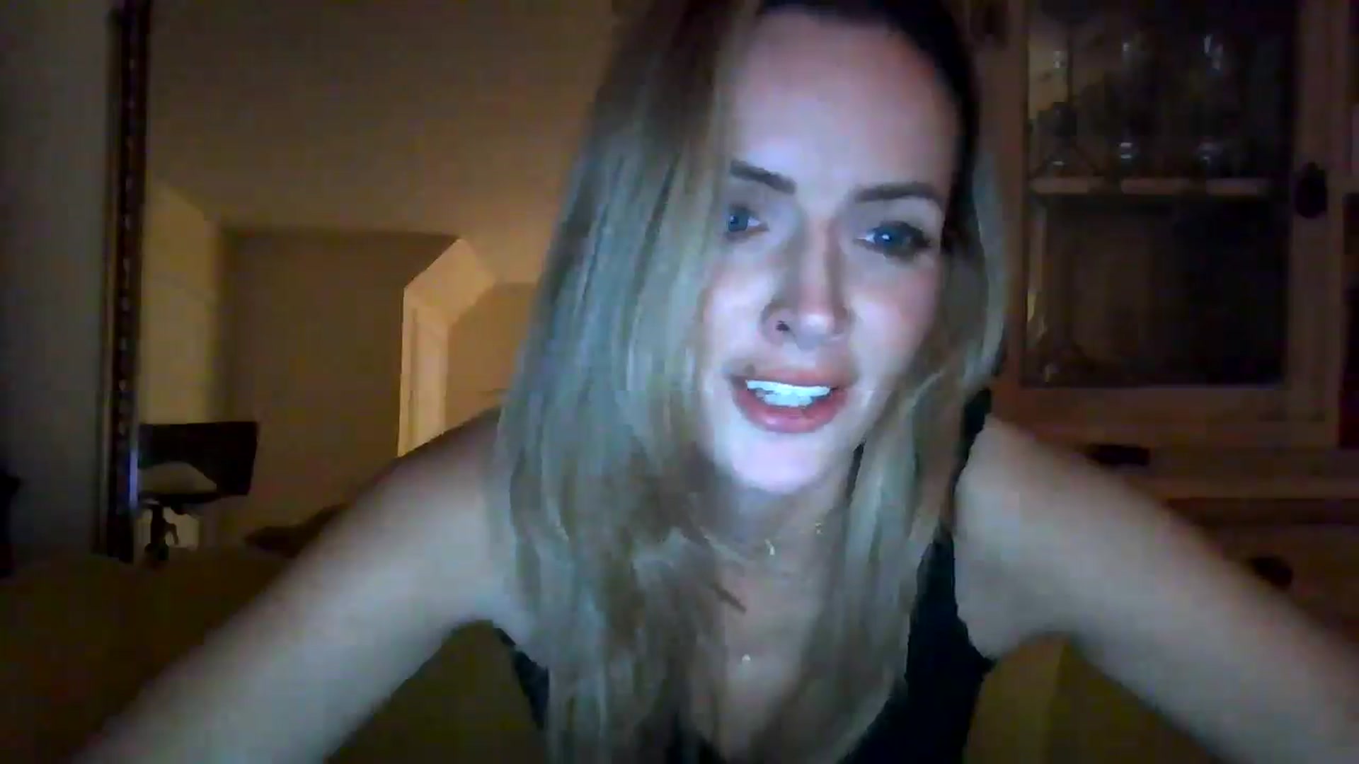 Gallery image thumbnail from British_chick's myfreecams stream on, 07/25/2024, 22:46 image 17 of 20