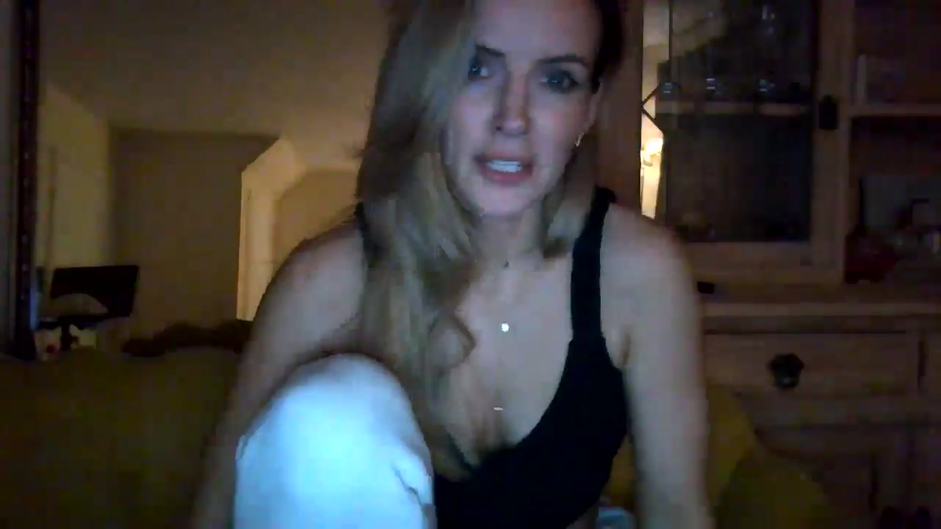 Gallery image thumbnail from British_chick's myfreecams stream on, 07/25/2024, 23:18 image 14 of 20