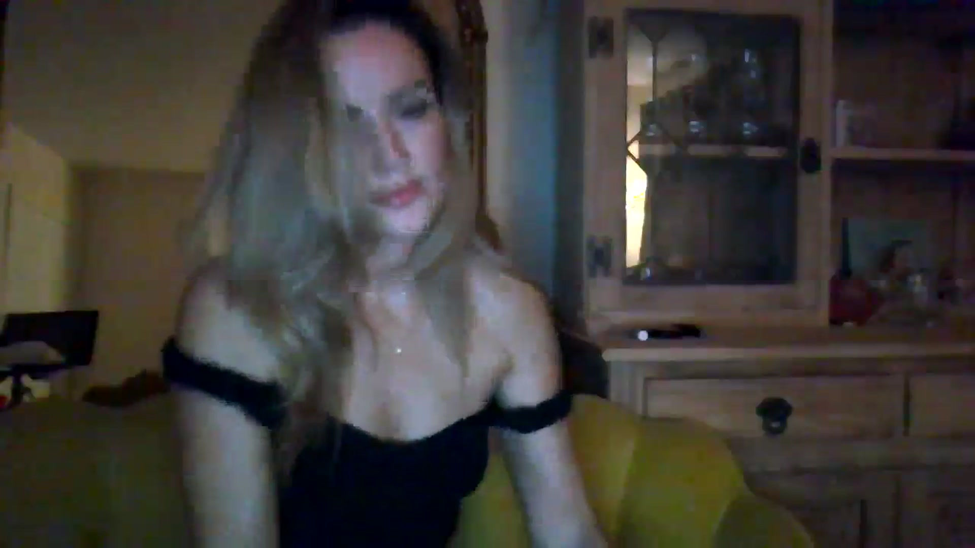 Gallery image thumbnail from British_chick's myfreecams stream on, 07/25/2024, 23:18 image 13 of 20
