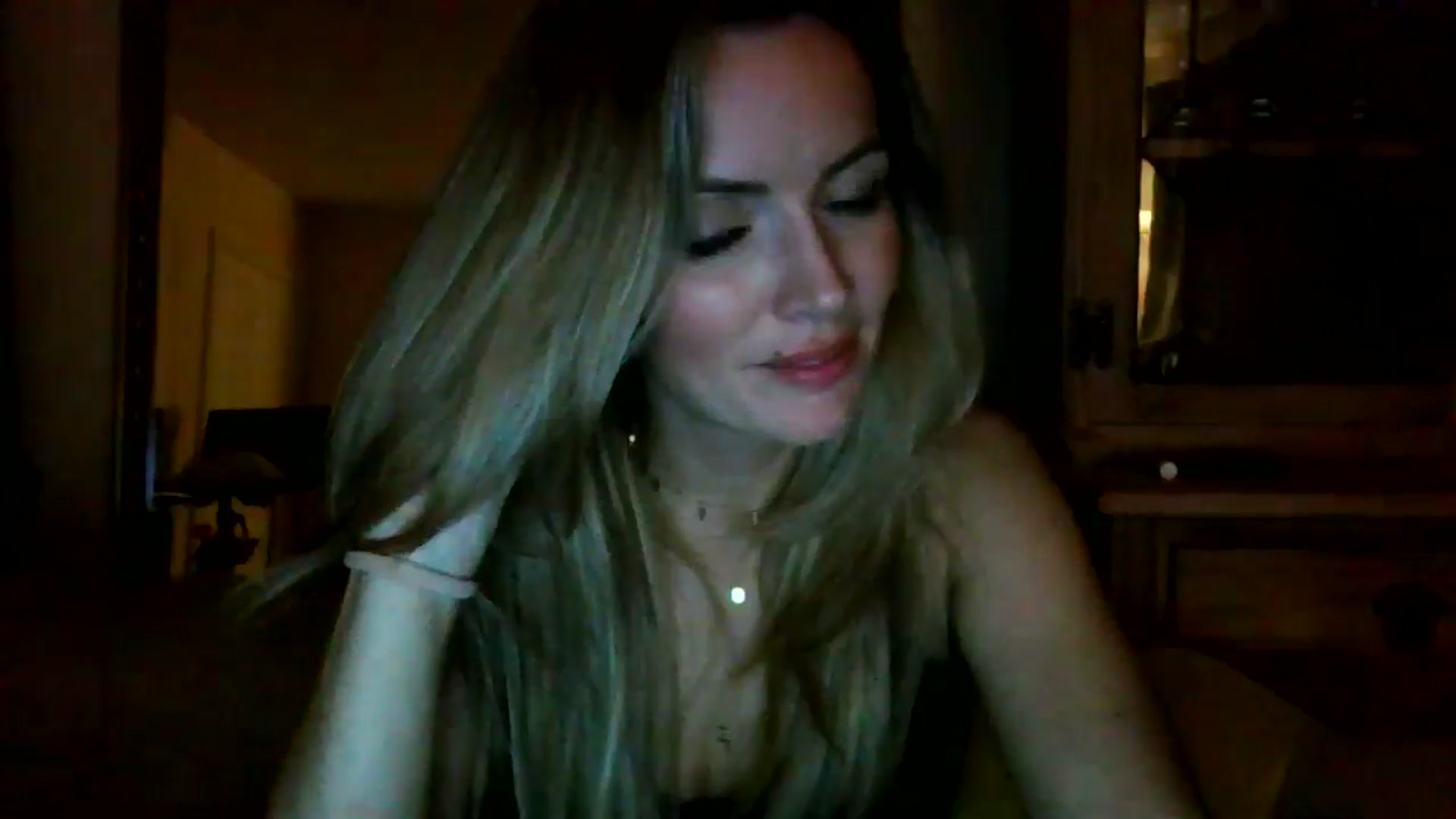 Gallery image thumbnail from British_chick's myfreecams stream on, 07/25/2024, 23:32 image 13 of 20