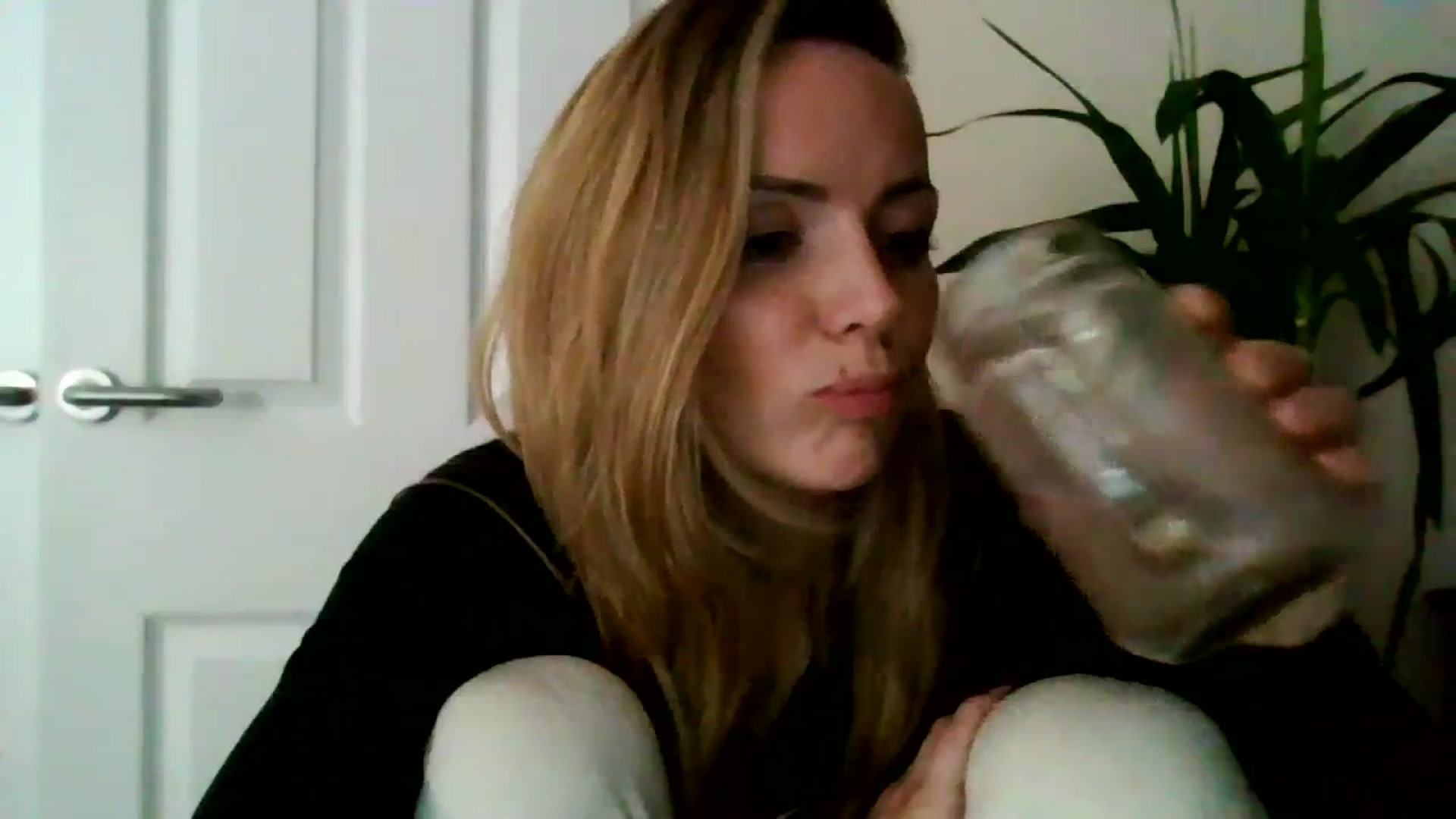 Gallery image thumbnail from British_chick's myfreecams stream on, 07/26/2024, 12:15 image 7 of 20