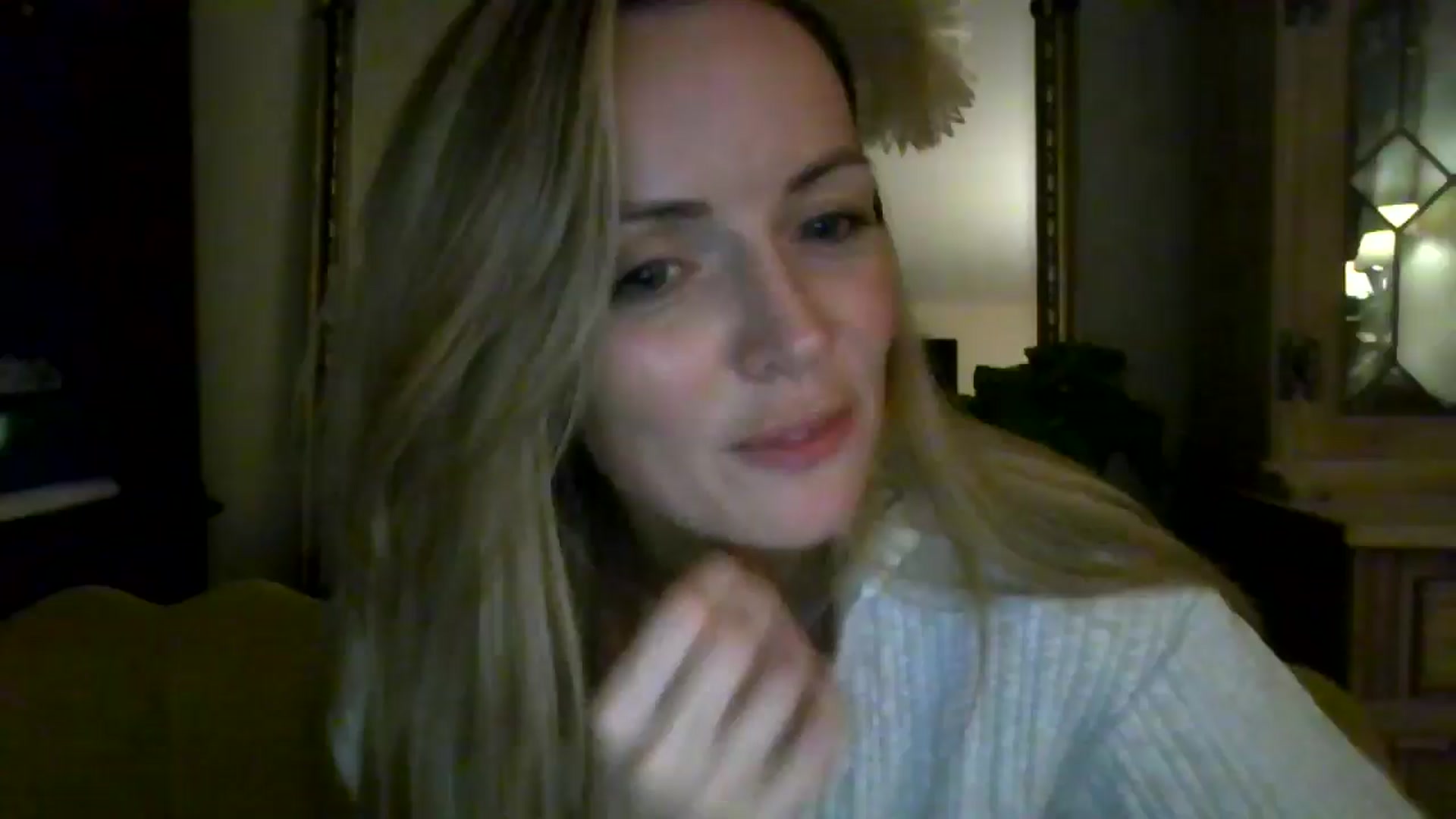 Gallery image thumbnail from British_chick's myfreecams stream on, 08/04/2024, 23:28 image 8 of 20