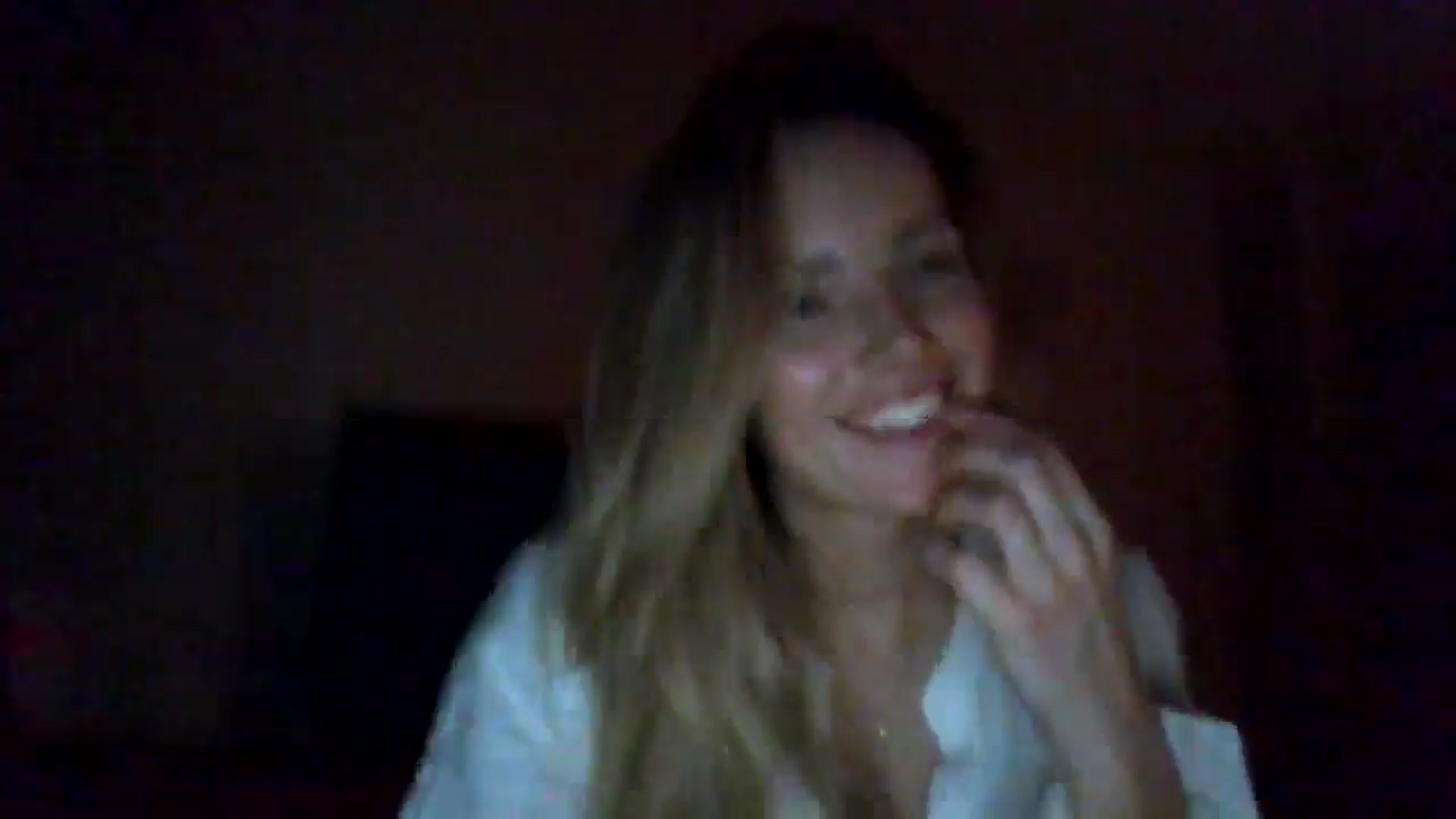 Gallery image thumbnail from British_chick's myfreecams stream on, 08/05/2024, 23:33 image 20 of 20