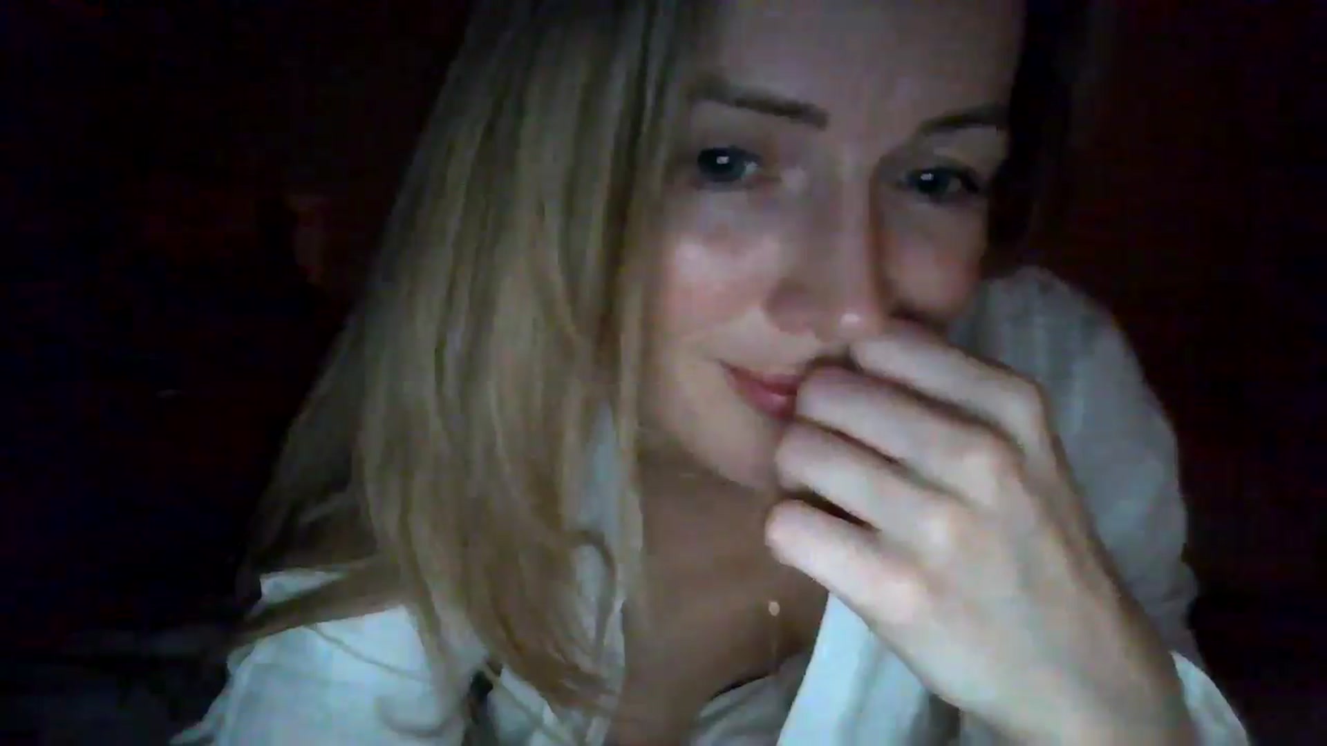 Gallery image thumbnail from British_chick's myfreecams stream on, 08/05/2024, 23:33 image 16 of 20