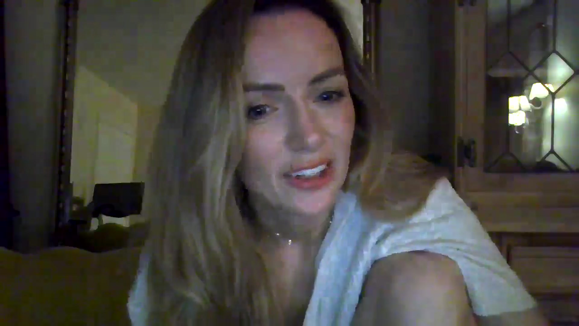 Gallery image thumbnail from British_chick's myfreecams stream on, 08/11/2024, 22:40 image 5 of 20