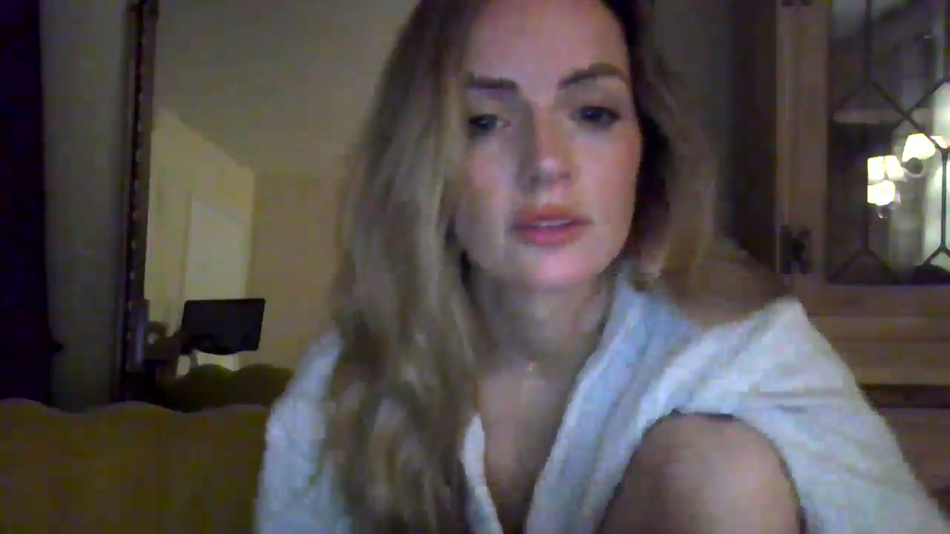 Gallery image thumbnail from British_chick's myfreecams stream on, 08/11/2024, 22:40 image 3 of 20