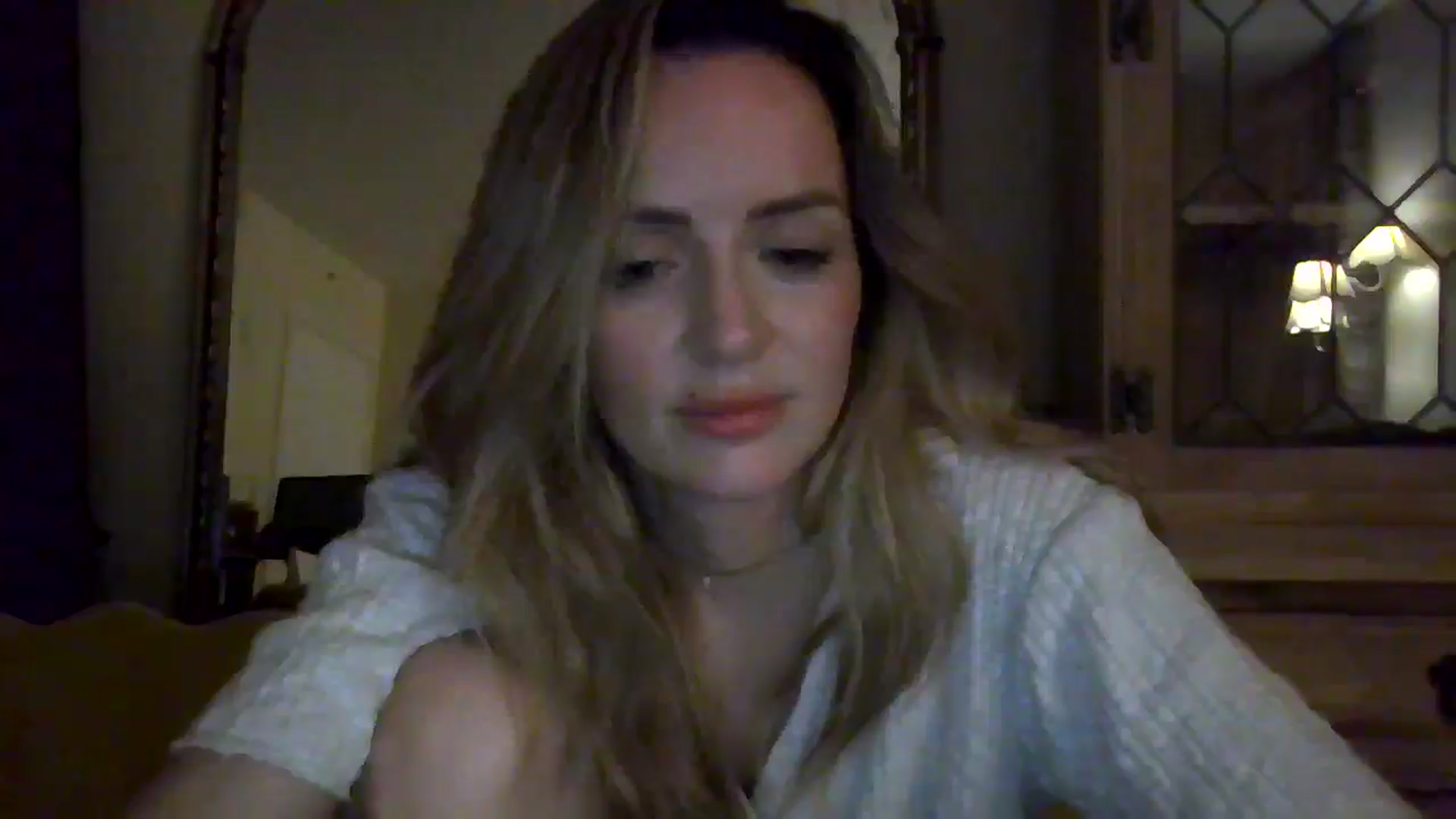 Gallery image thumbnail from British_chick's myfreecams stream on, 08/11/2024, 22:40 image 12 of 20