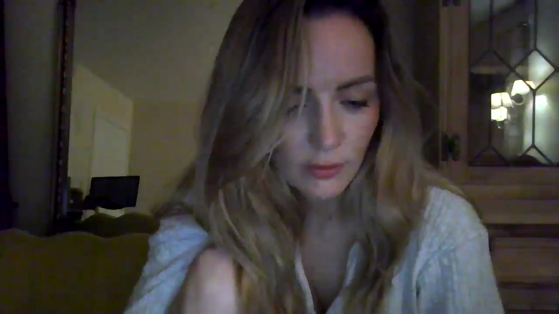 Gallery image thumbnail from British_chick's myfreecams stream on, 08/11/2024, 22:40 image 7 of 20