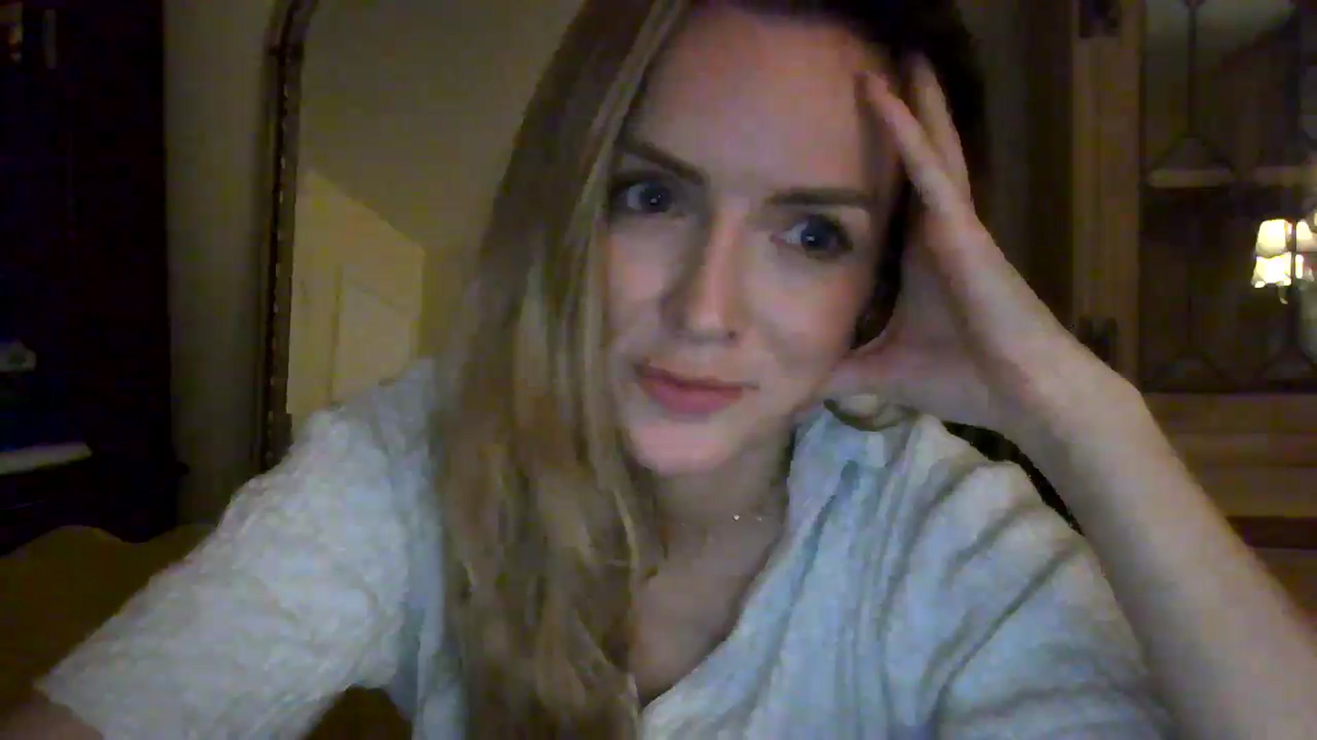 Gallery image thumbnail from British_chick's myfreecams stream on, 08/11/2024, 23:29 image 11 of 20