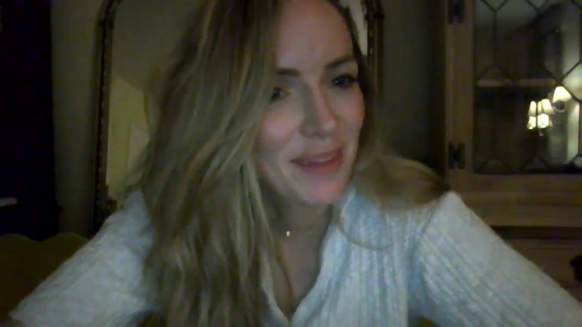 Gallery image thumbnail from British_chick's myfreecams stream on, 08/12/2024, 24:01 image 6 of 20