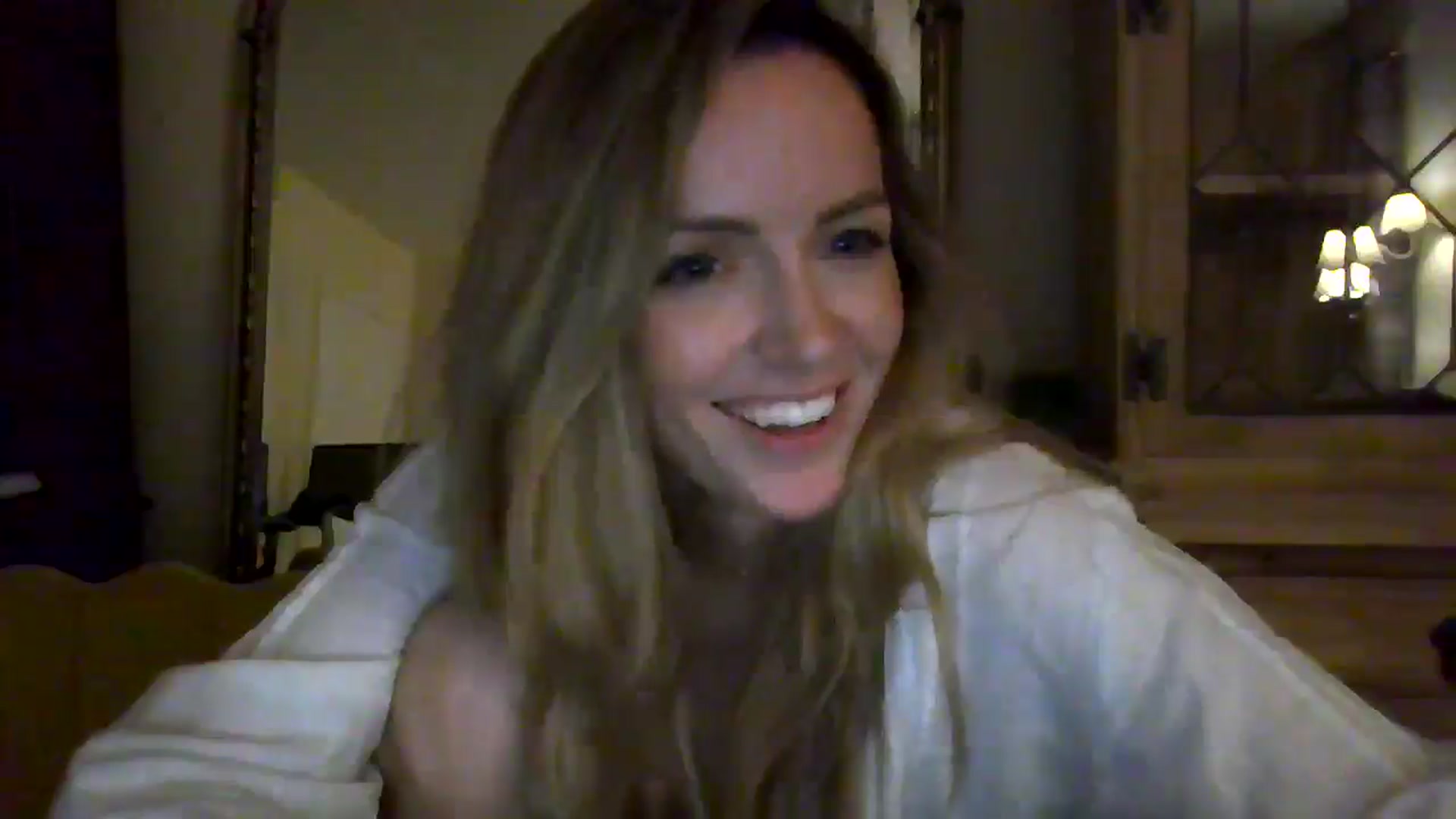 Gallery image thumbnail from British_chick's myfreecams stream on, 08/12/2024, 24:44 image 14 of 20