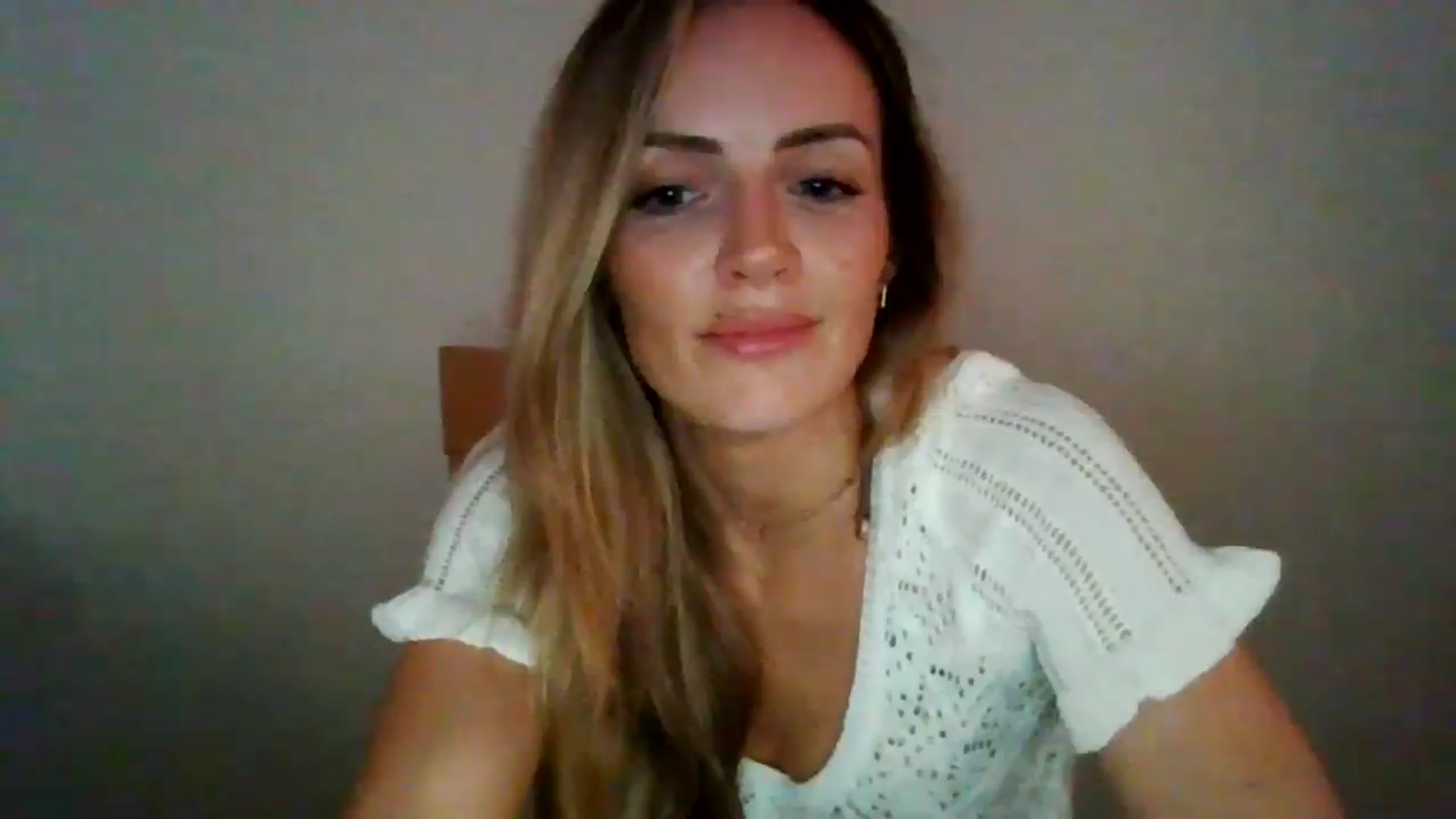 Gallery image thumbnail from British_chick's myfreecams stream on, 08/13/2024, 17:57 image 16 of 20