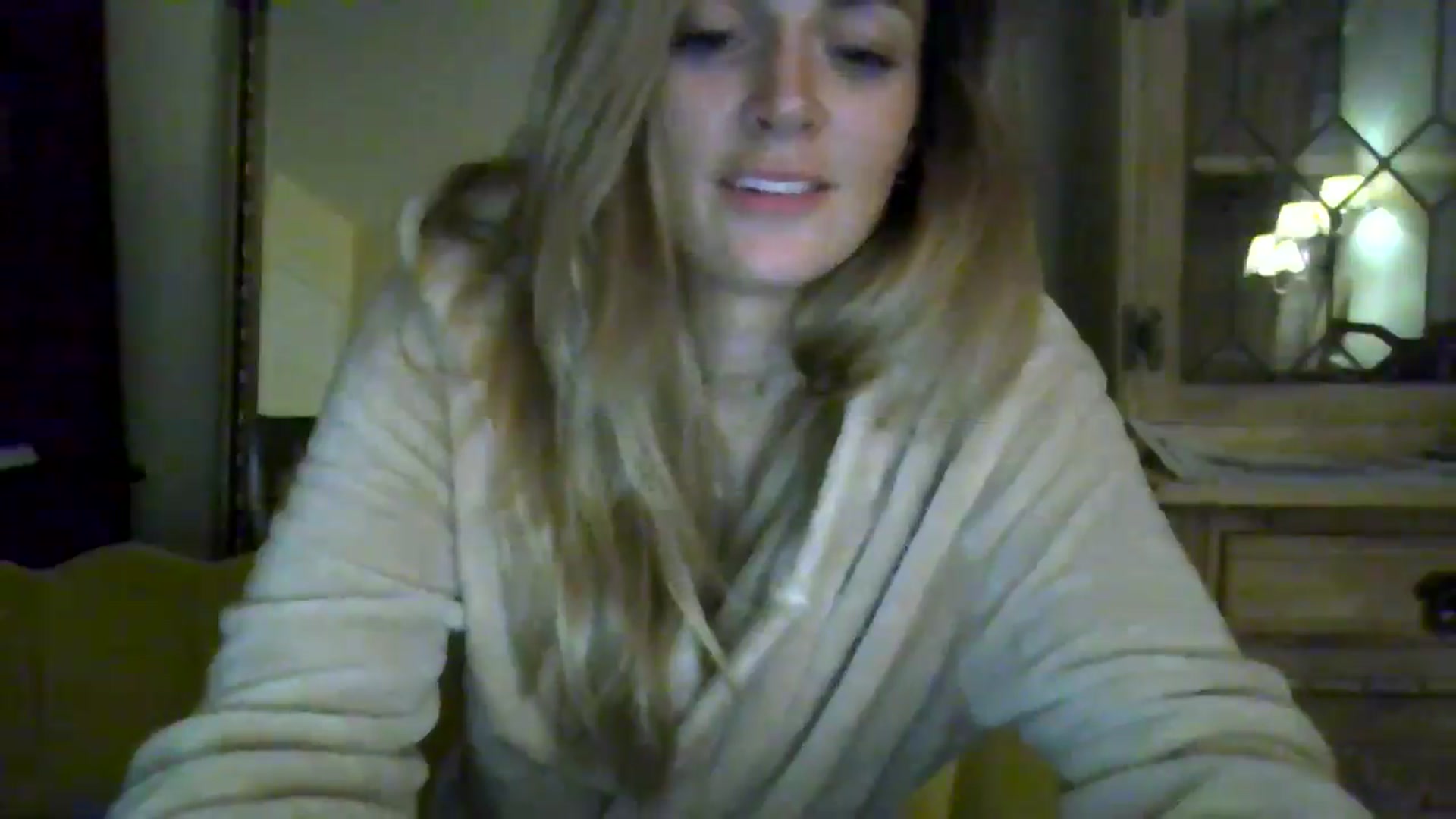 Gallery image thumbnail from British_chick's myfreecams stream on, 08/14/2024, 22:48 image 16 of 20