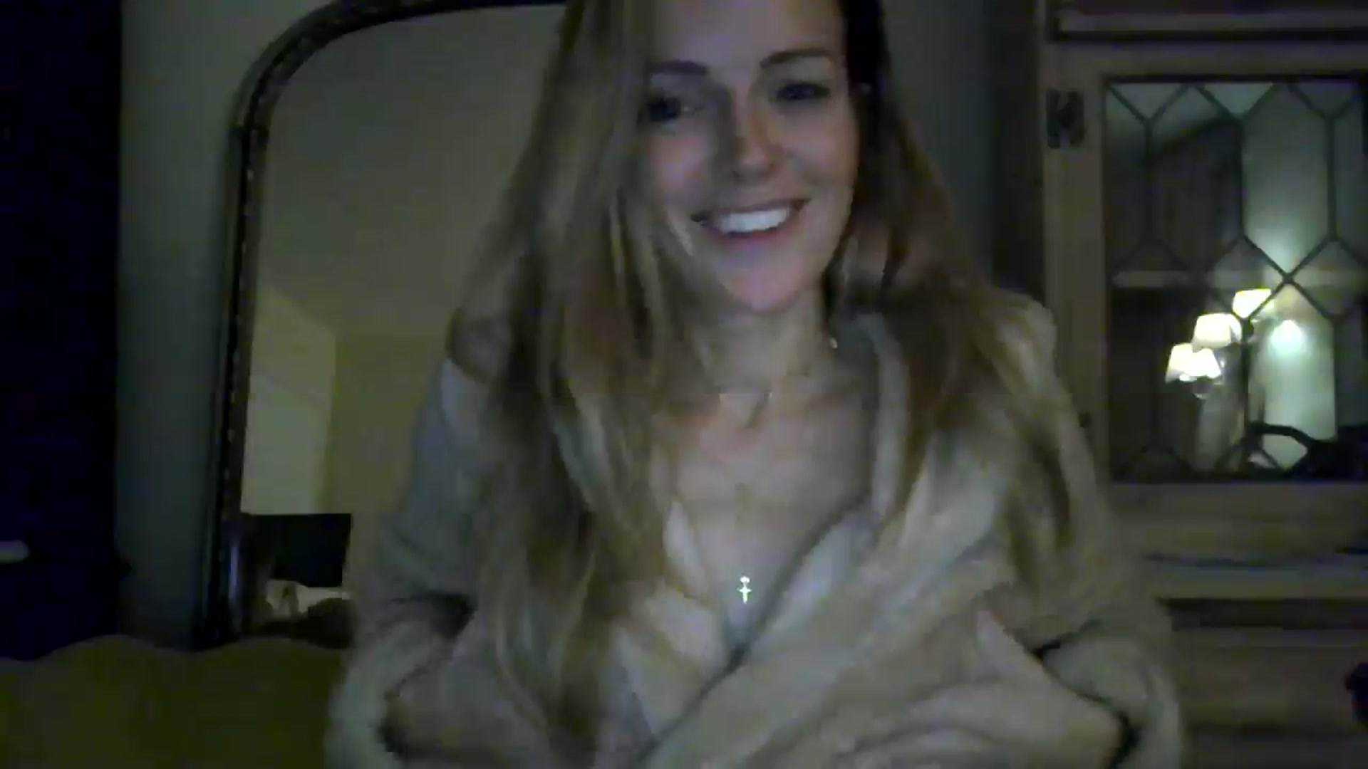 Gallery image thumbnail from British_chick's myfreecams stream on, 08/14/2024, 22:48 image 14 of 20