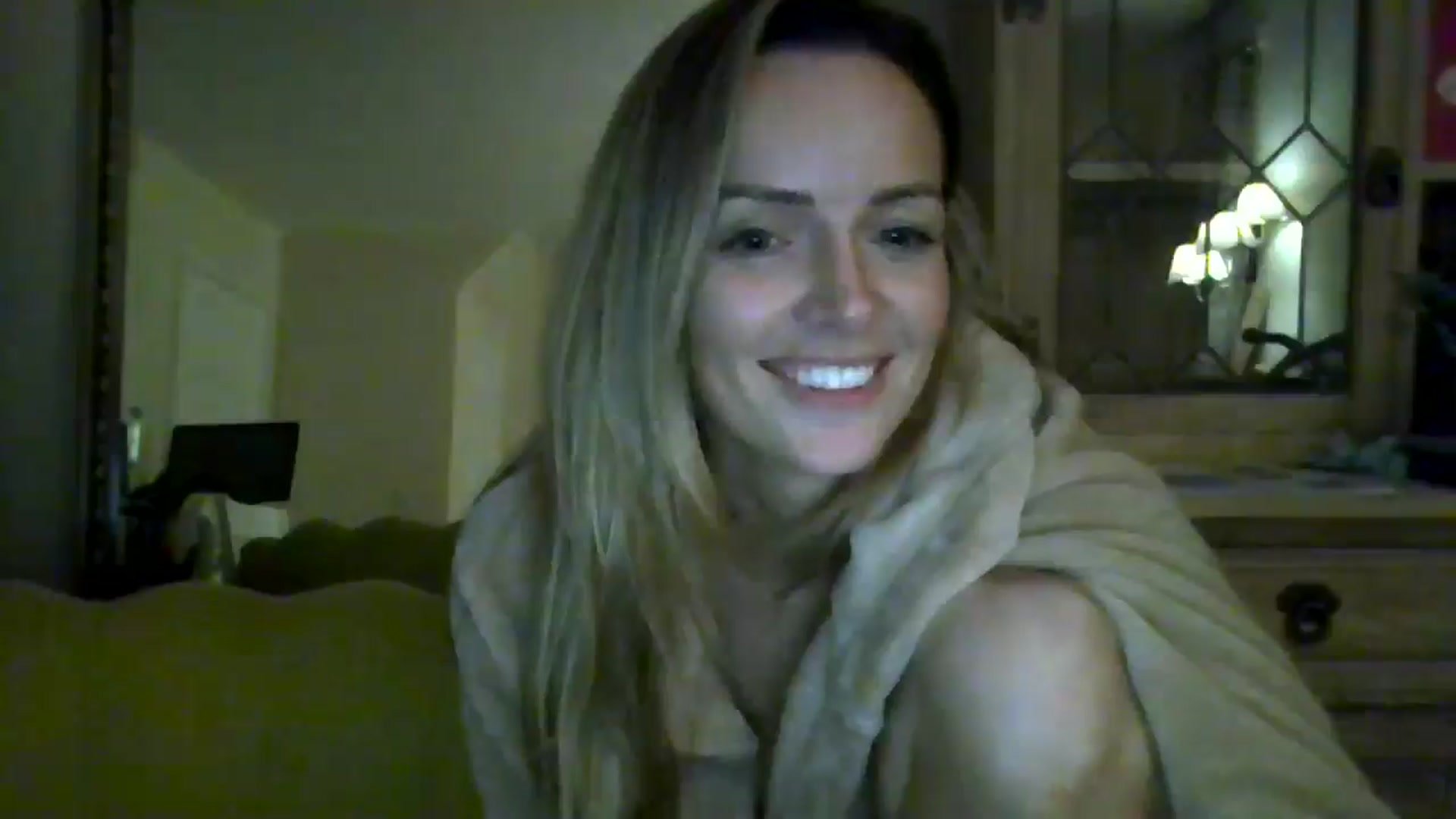 Gallery image thumbnail from British_chick's myfreecams stream on, 08/15/2024, 01:59 image 18 of 20