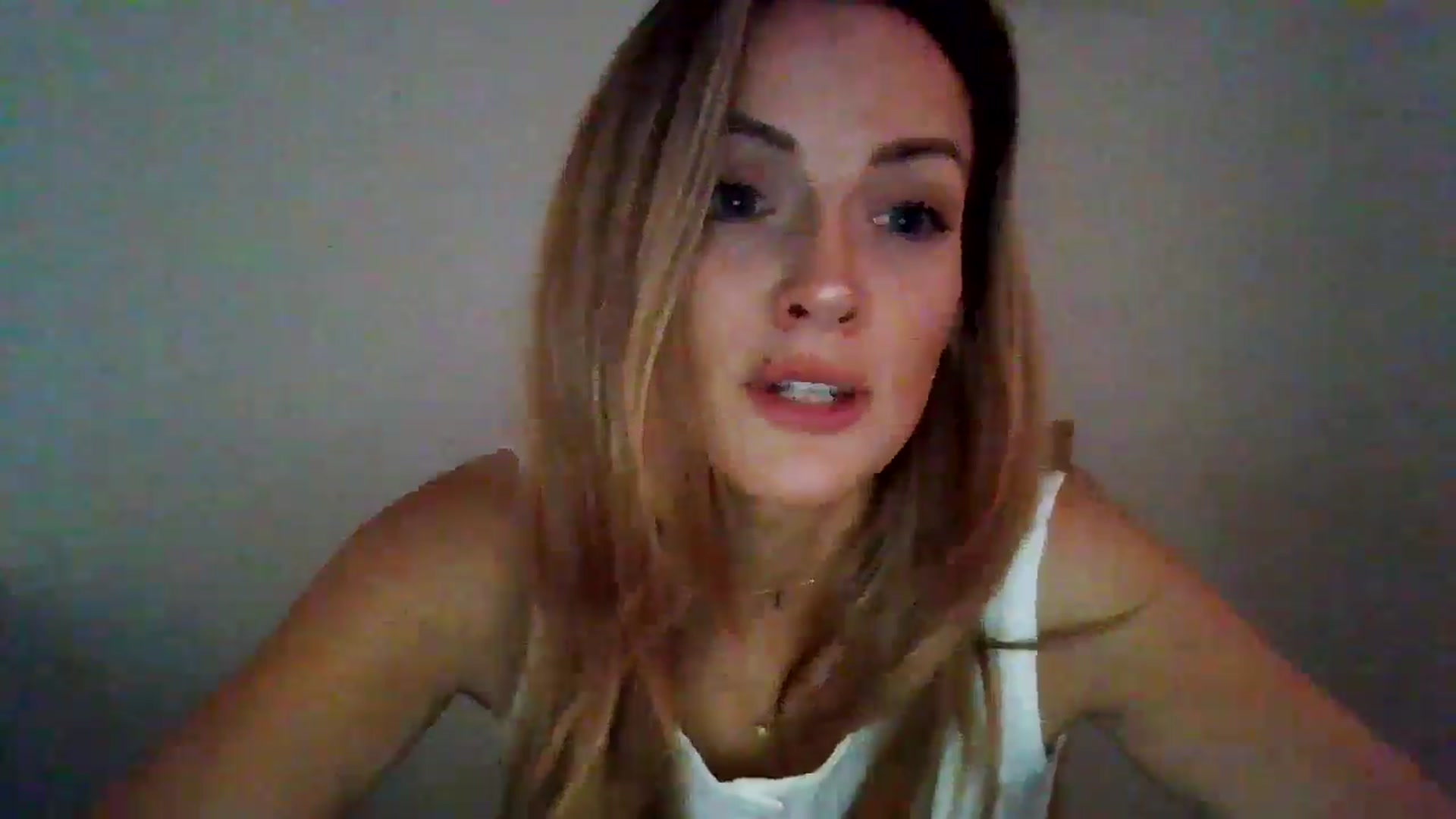 Gallery image thumbnail from British_chick's myfreecams stream on, 08/15/2024, 12:33 image 11 of 20