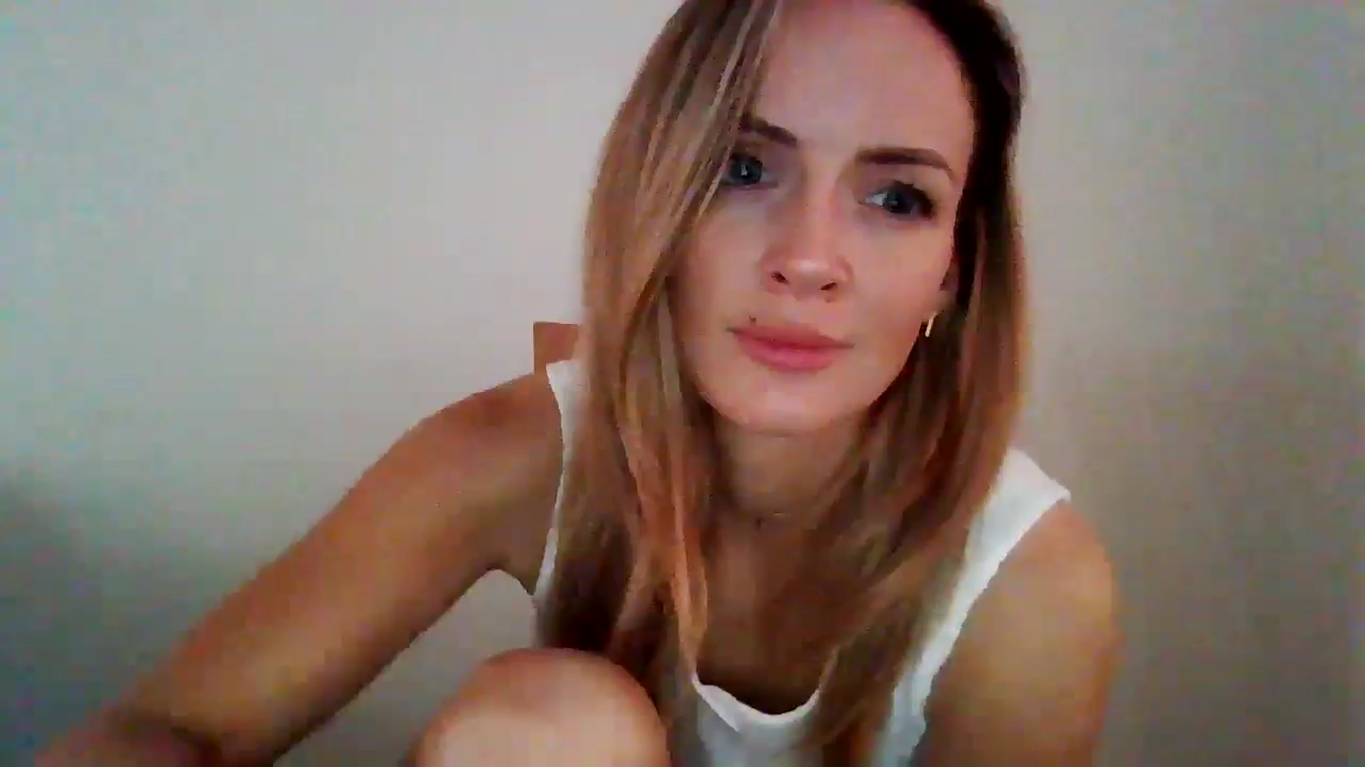 Gallery image thumbnail from British_chick's myfreecams stream on, 08/15/2024, 12:33 image 14 of 20