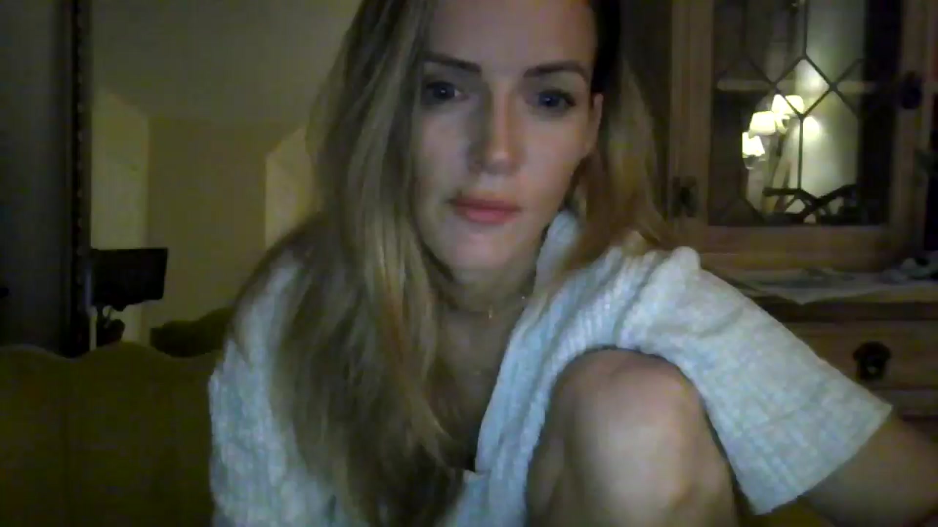 Gallery image thumbnail from British_chick's myfreecams stream on, 08/15/2024, 21:54 image 4 of 20